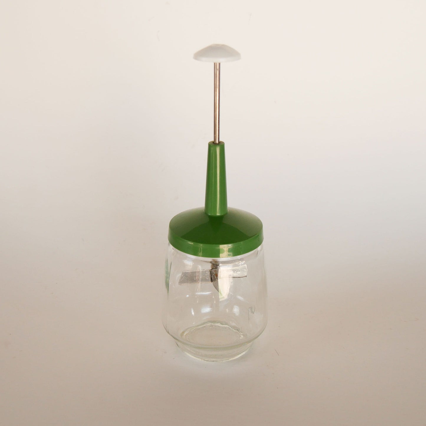Vintage Avocado Green Food Mixer, Retro Green Kitchen Tools, Vintage Green Retro Kitchen, Vintage Avocado Green Tools, Vintage Avocado Green Kitchen DEcor, Retro Green Kitchen Decor, Avocado Nut Chopper