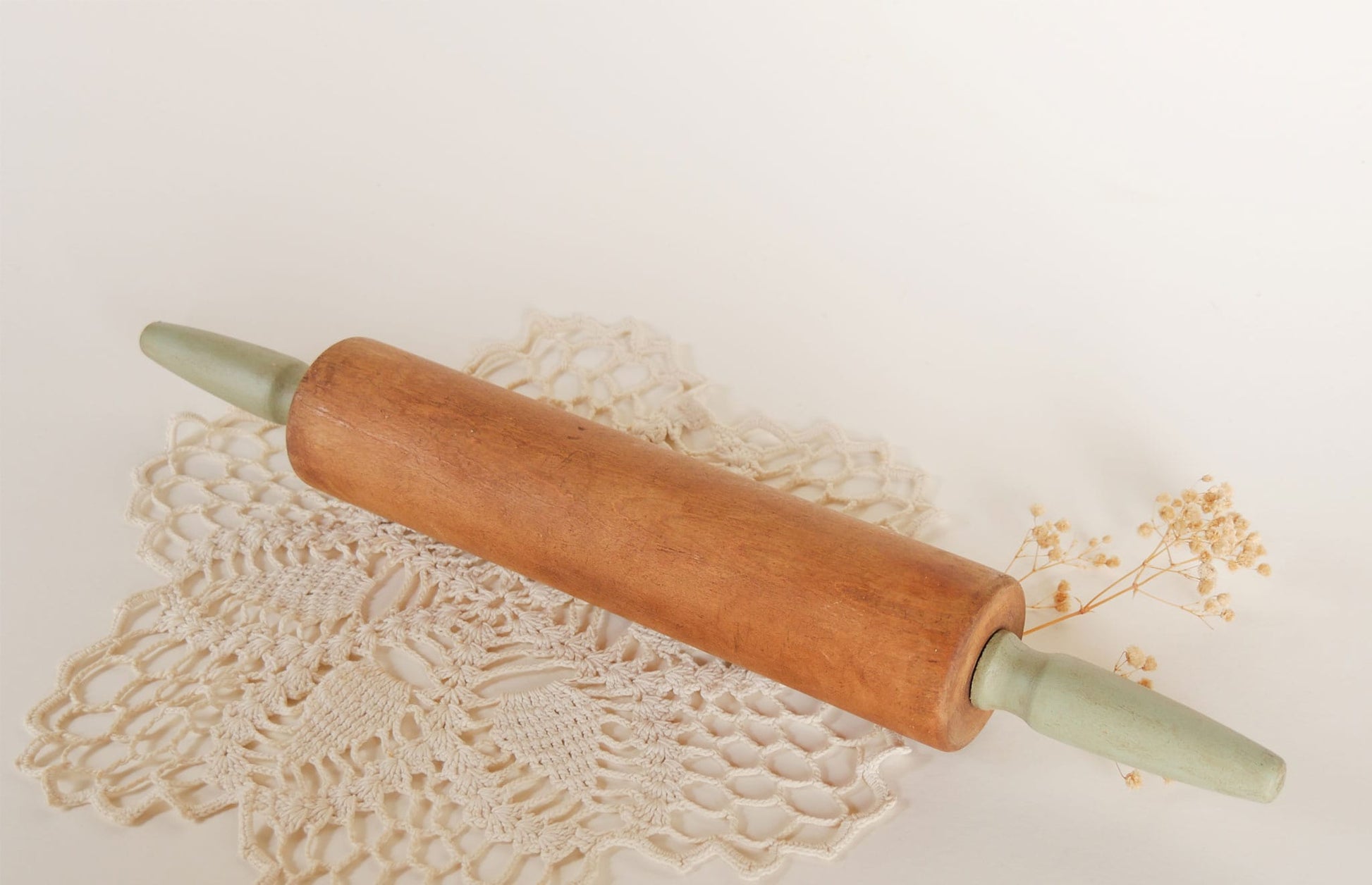 Vintage Wooden Green Handle 18in Rolling Pin Vintage Farmhouse Kitchen Decor Farmhouse Green Decor Green Rolling Pin Vintage Green Rolling Pin