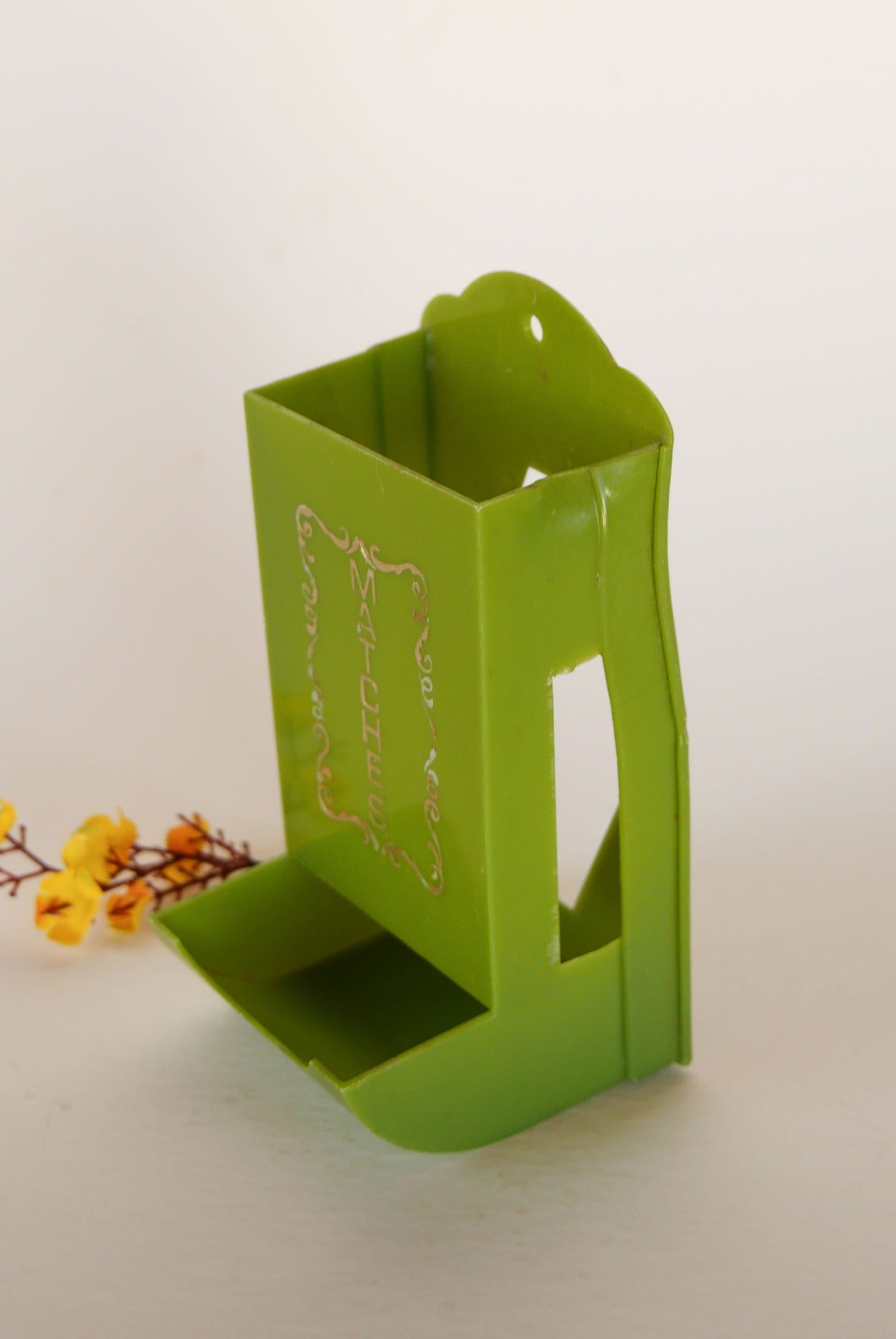 Vintage Green Plastic Wall Mounted Matchbox Holder, Retro Matchbox Holder, Vintage Green Matchbox Holder, Wall Mounted Matchbox Holder, Retro Green Kitchen DEcor, Retro Green Kitchen Wall Decor, Vintage Green Kitchen DEcor