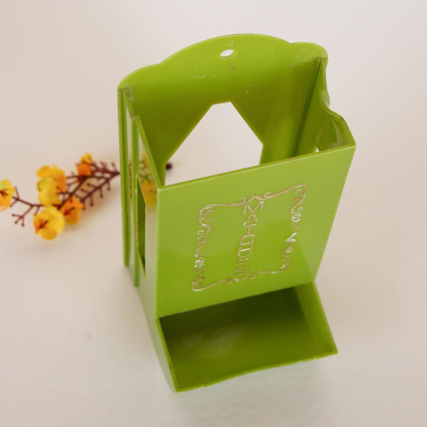 Vintage Green Plastic Wall Mounted Matchbox Holder, Retro Matchbox Holder, Vintage Green Matchbox Holder, Wall Mounted Matchbox Holder, Retro Green Kitchen DEcor, Retro Green Kitchen Wall Decor, Vintage Green Kitchen DEcor
