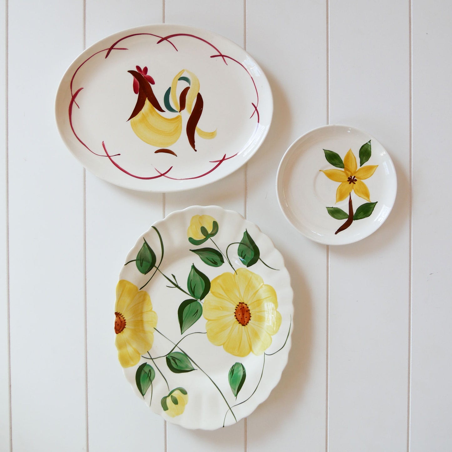 Vintage Green and Yellow Country Kitchen Plate Gallery Wall, Country Gallery Wall, Farmhouse Gallery Wall, Farmhouse Gallery, Vintage Wall DEcor, Vintage Farmhouse