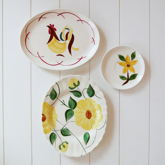 Vintage Green and Yellow Country Kitchen Plate Gallery Wall, Country Gallery Wall, Farmhouse Gallery Wall, Farmhouse Gallery, Vintage Wall DEcor, Vintage Farmhouse
