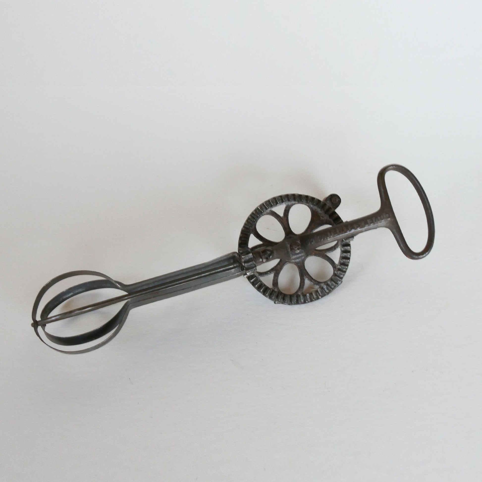 Vintage Metal Egg Mixer with Wood Handle, Vintage Kitchen Decor, Vintage Kitchen Tools, Vintage Farmhouse Kitchen TOols, Vintage Egg Mixer, Vintage Egg Beater