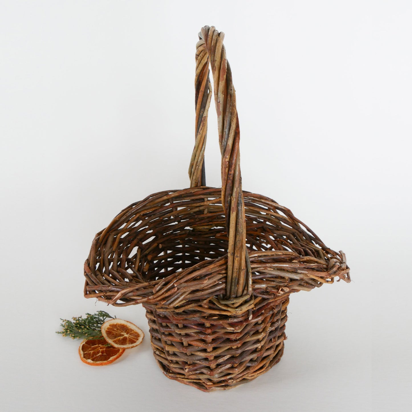 Vintage Hat Shaped Twig Basket, Vintage Hat Shaped Basket, Vintage Twig Basket, Vintage Cottage Basket Decor, Vintage home Decor