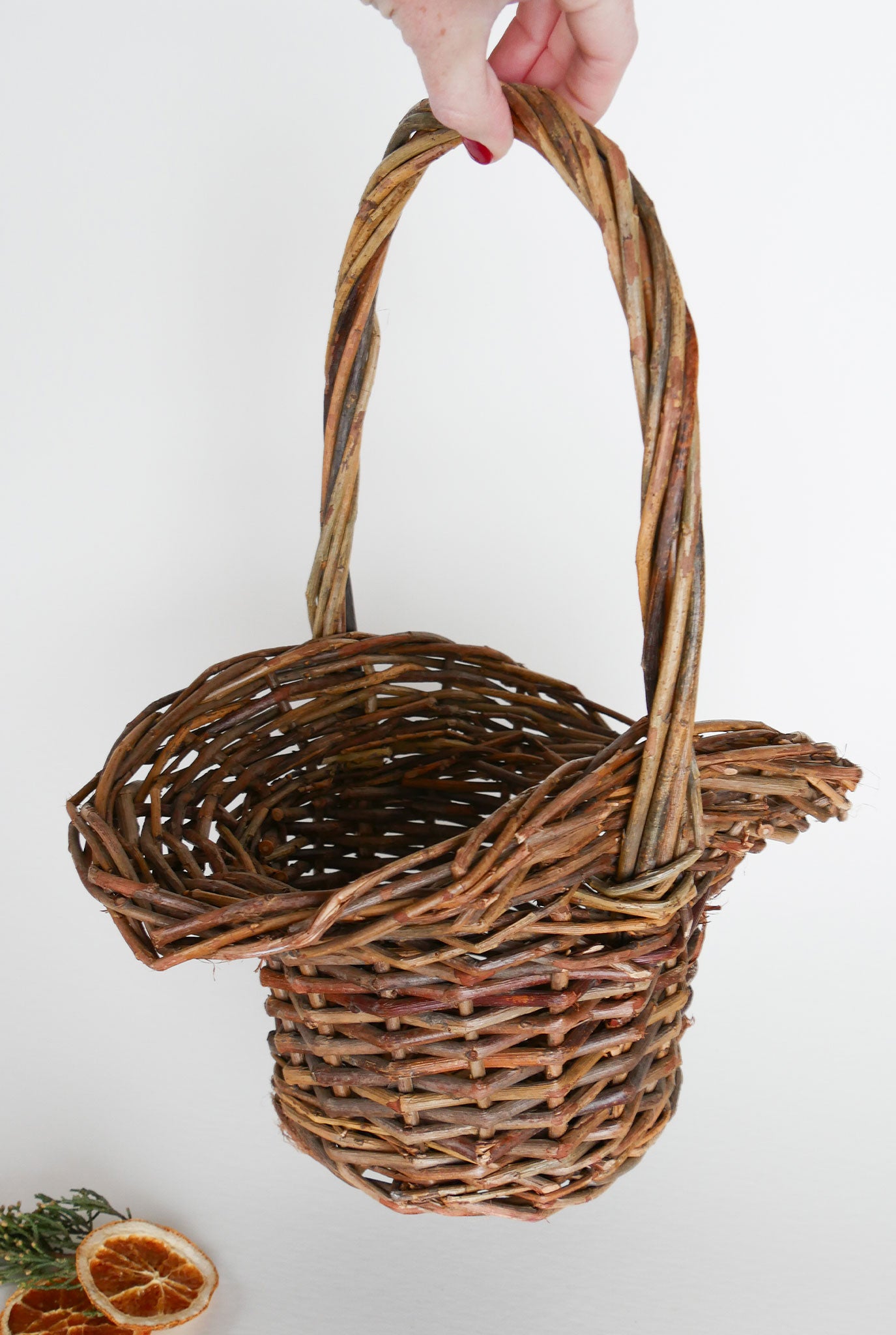 Vintage Hat Shaped Twig Basket, Vintage Hat Shaped Basket, Vintage Twig Basket, Vintage Cottage Basket Decor, Vintage home Decor