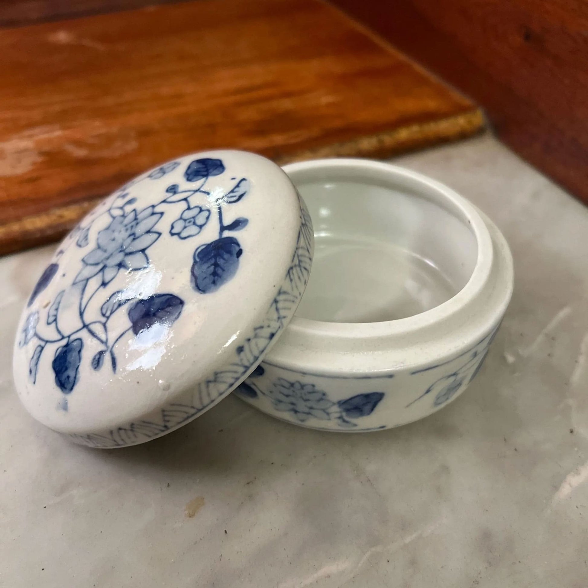 Vintage Hand Painted Porcelian Jewelry Box, Blue and White Porcelian Tricket Dish