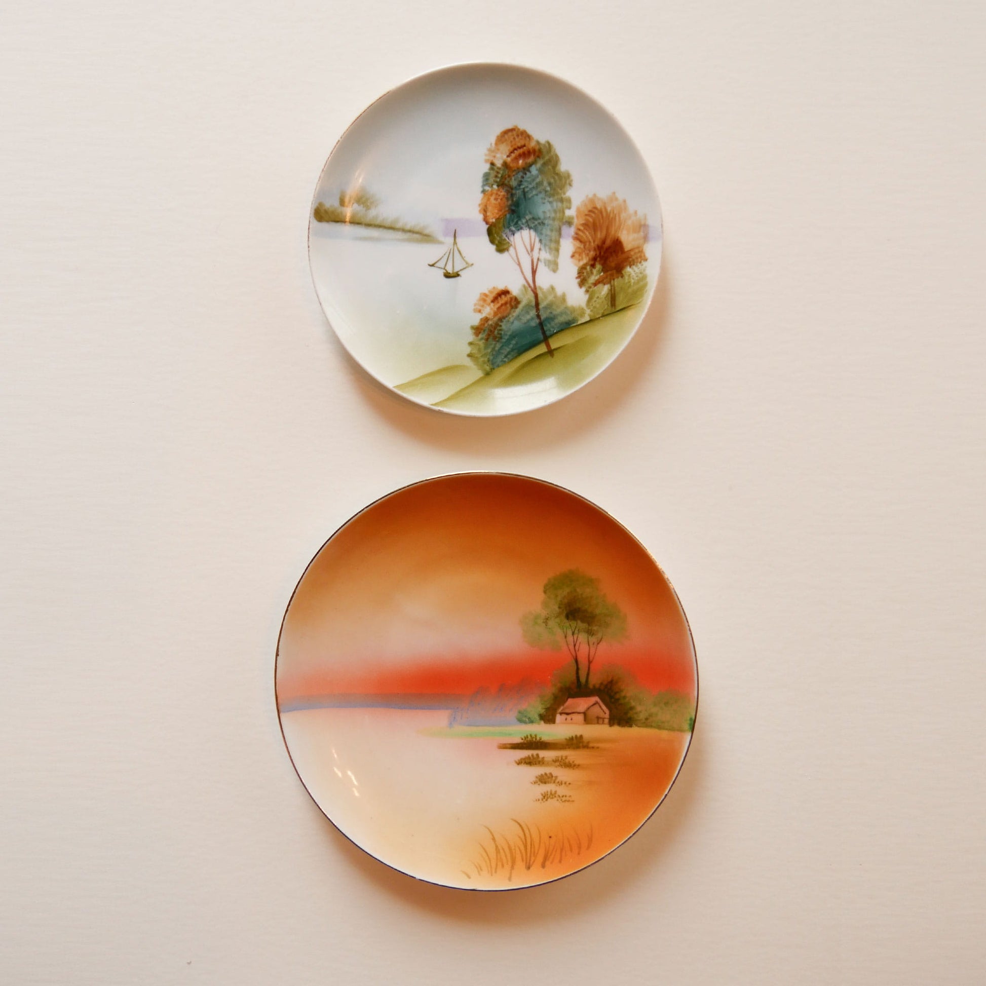 Vintage Hand Painted Porcelain Lanscape Scene Plate Pair, Porcelain Decorative Plates, Vintage Pocelain Plate Wall, Porcelain Gallery Plate Wall, Vintage FLoral Plate Wall