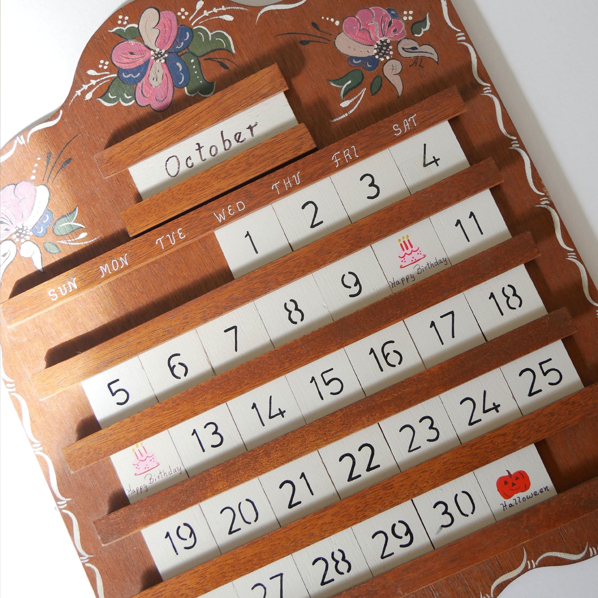 Vintage Hand Painted Perpetual Wood Calendar, Vintage Wood Calendar, Vintage Hand Painted Wood Calendar