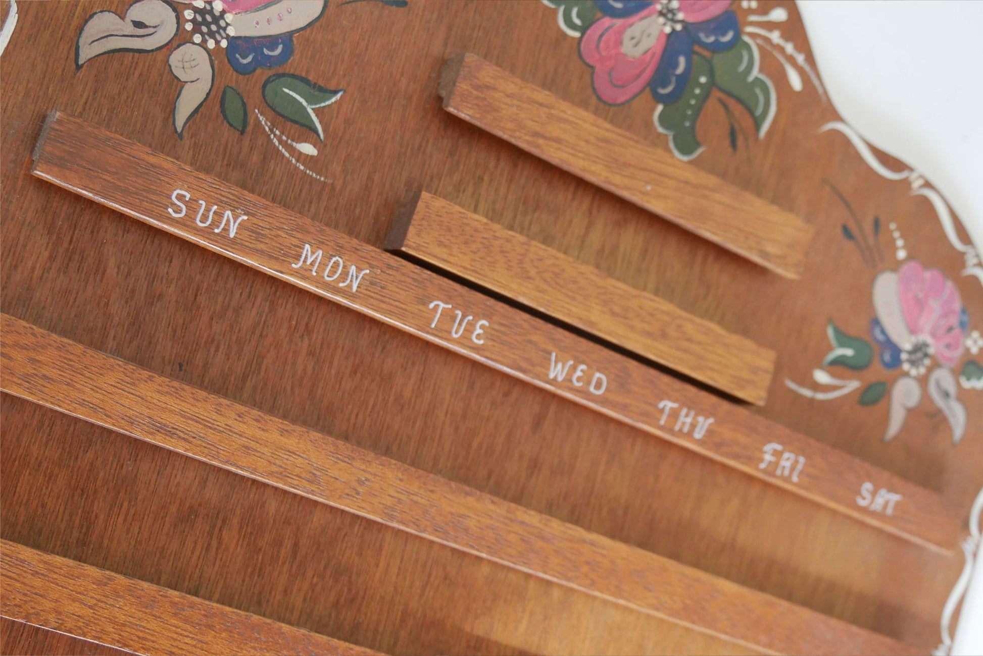 Vintage Hand Painted Perpetual Wood Calendar, Vintage Wood Calendar, Vintage Hand Painted Wood Calendar