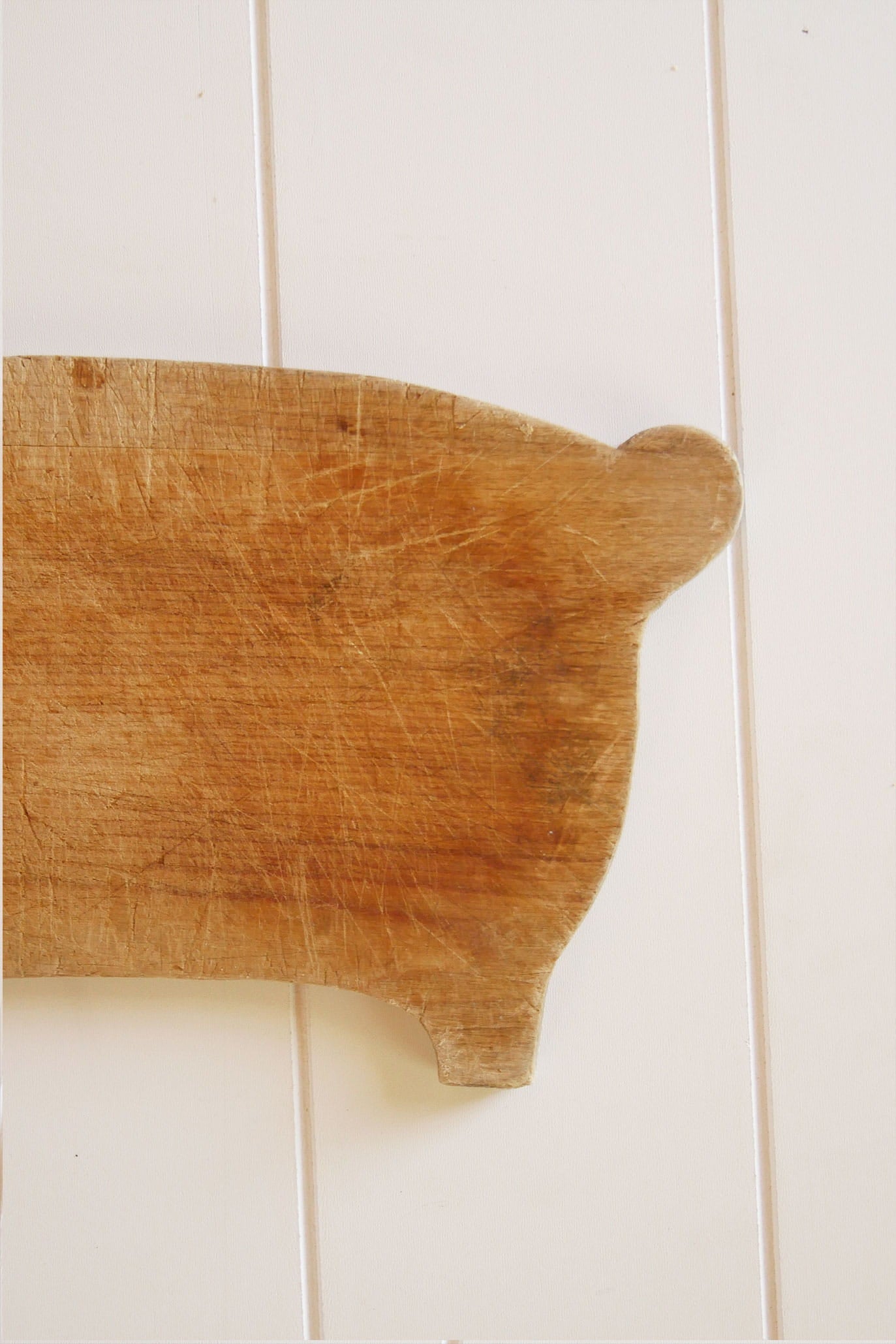 Hand Carved Pig Cutting Board, Primitive Pig Cutting Board, Pig Carved Wood Board, Vintage Pig Cutting Board, Vintage Cutting Board, Pig Shaped Cutting Board, Primitive Cutting Board, Vintage Farmhouse DEcor, Vintage Primitive Cutting Board