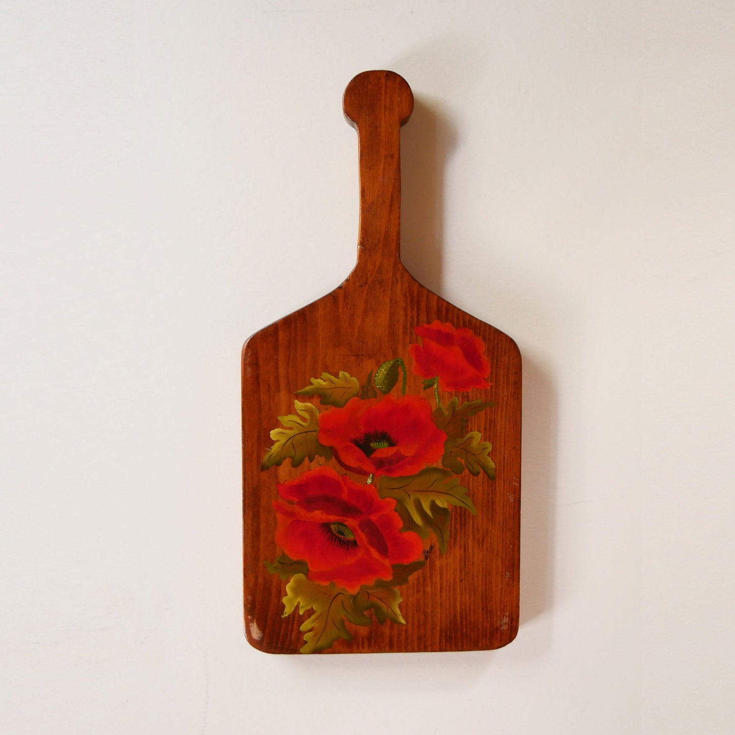 Vintage Handpainted Poppy on Wood Cutting Board, Floral Painted Wood Wall DEcor, Vintage Poppy Painting, Vintage Red Floral Wall Decor, Handpainted Cutting Board Floral