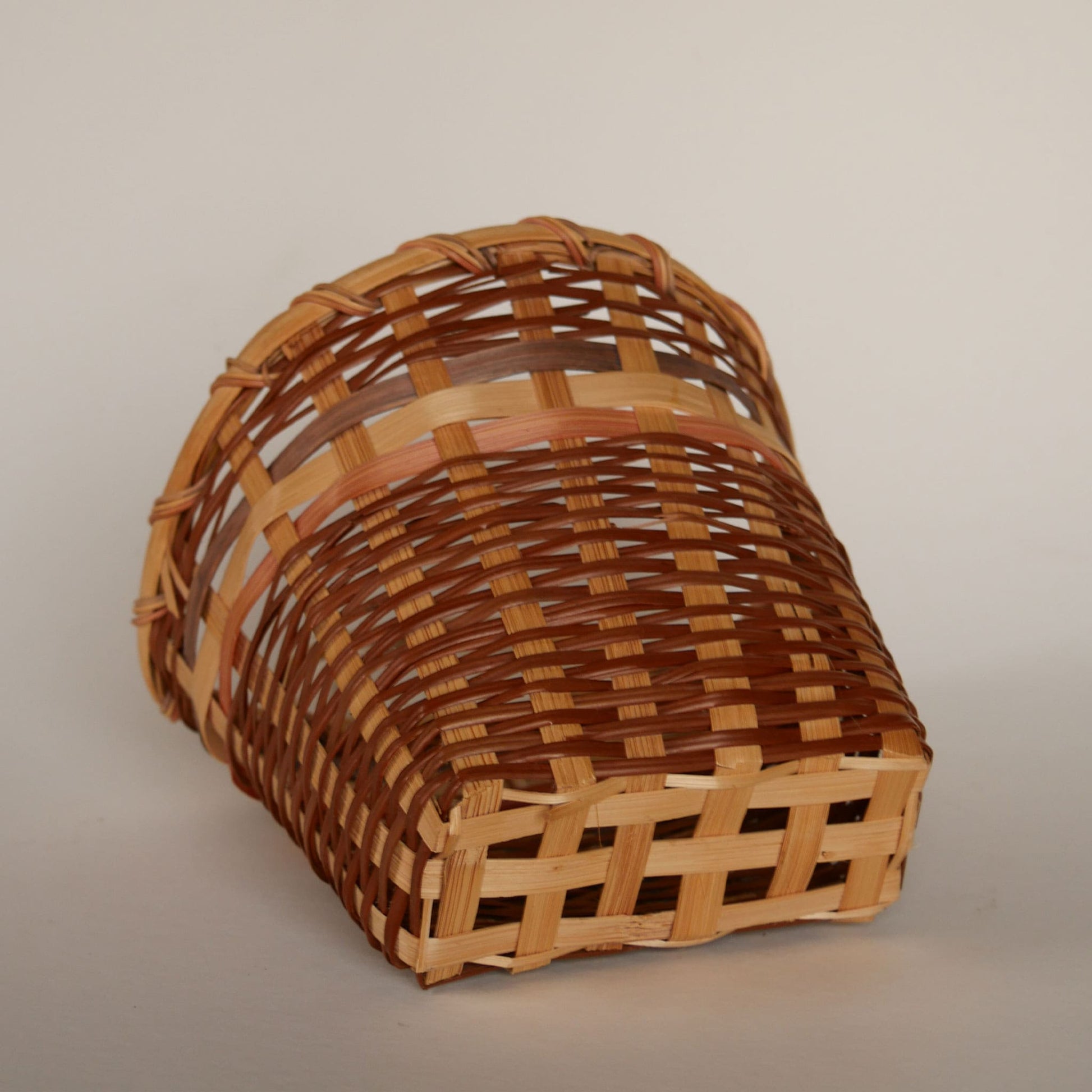 Small vintage handing basket, basket with handle, light wicker hanging basket, decorative hanging basket