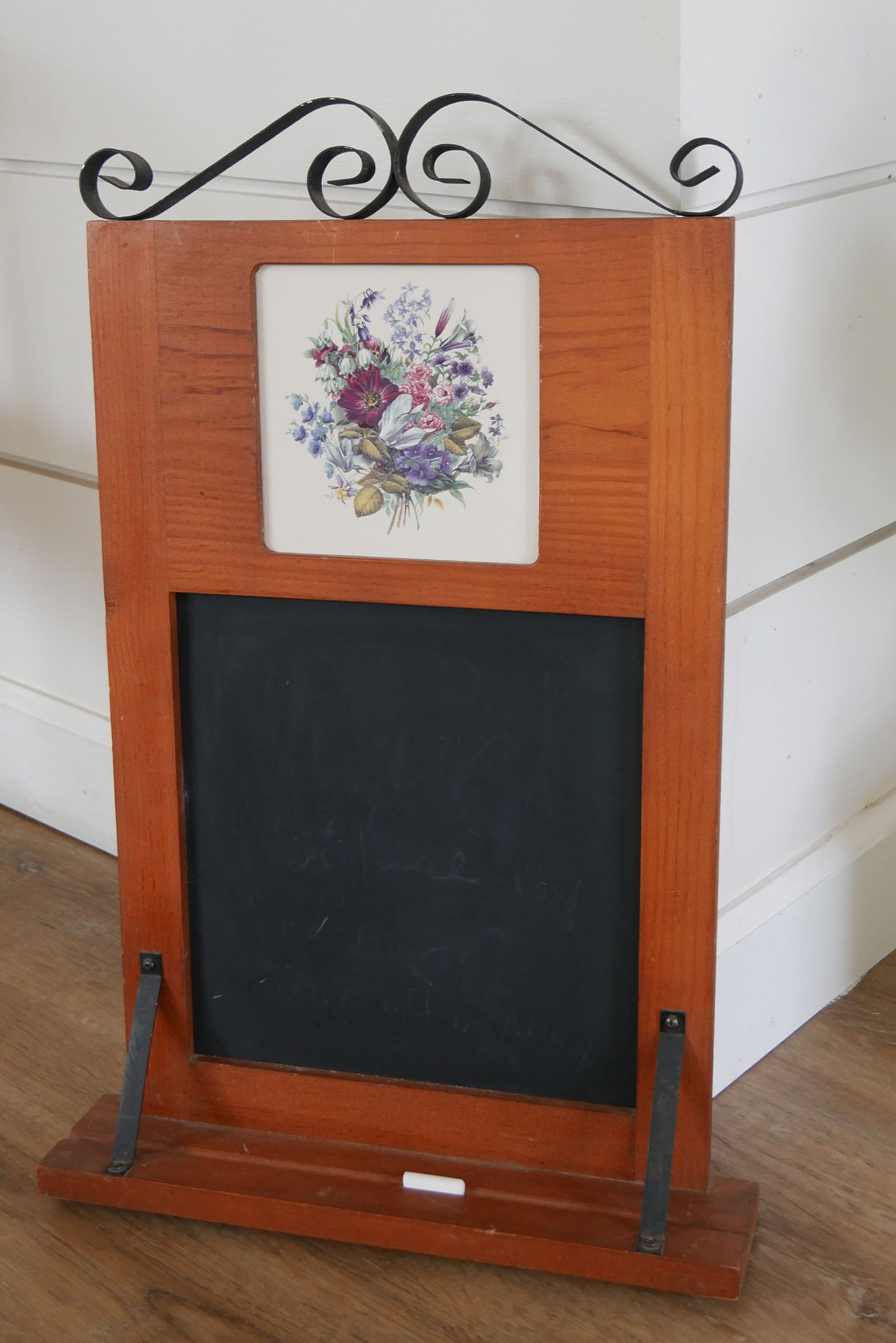 Vintage Wood Chalk Board with Home and Garden Floral Design Tile Feature, Vintage Chalkboard Sign, Vintage Floral Wood Chalkboard Sign