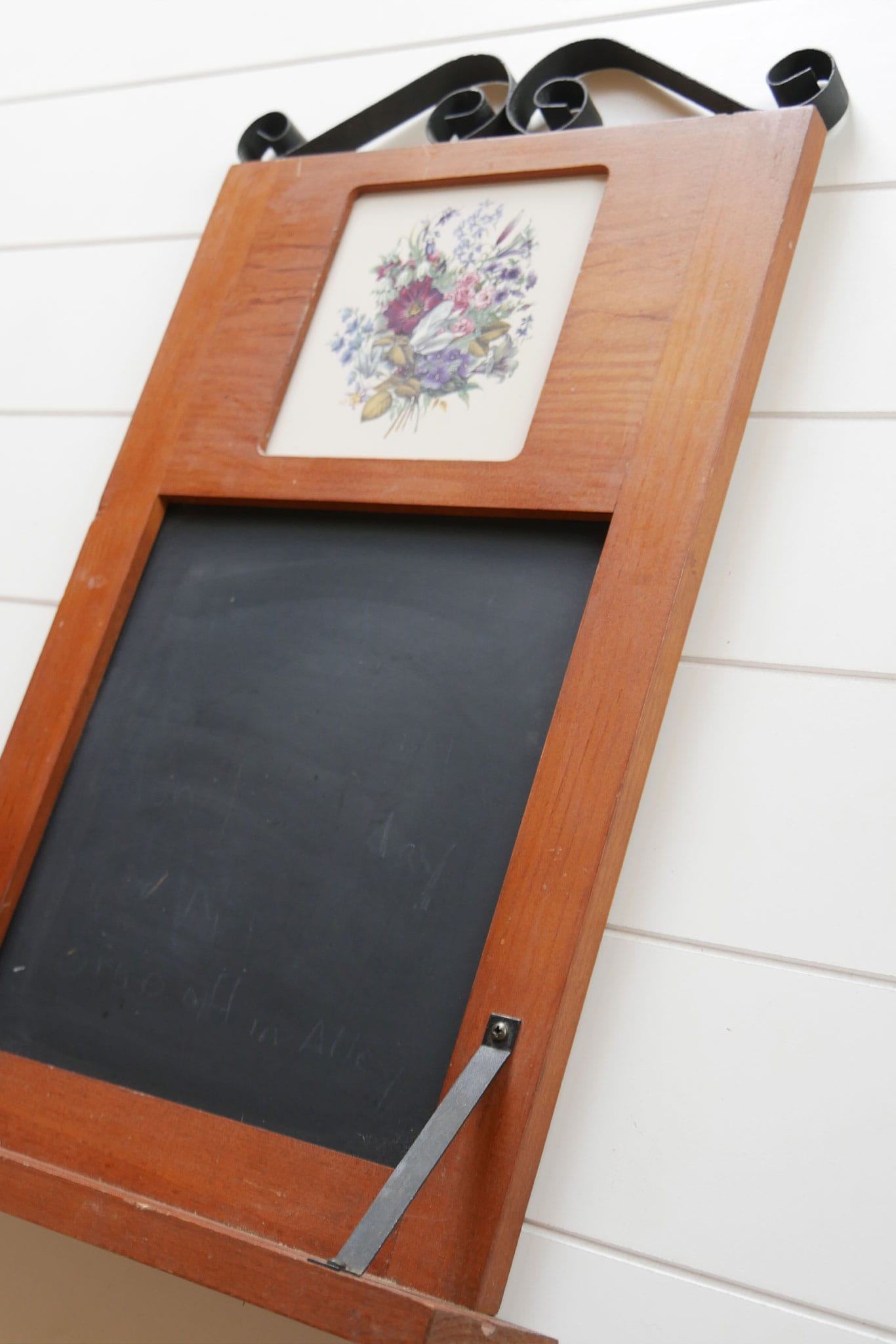 Vintage Wood Chalk Board with Home and Garden Floral Design Tile Feature, Vintage Chalkboard Sign, Vintage Floral Wood Chalkboard Sign