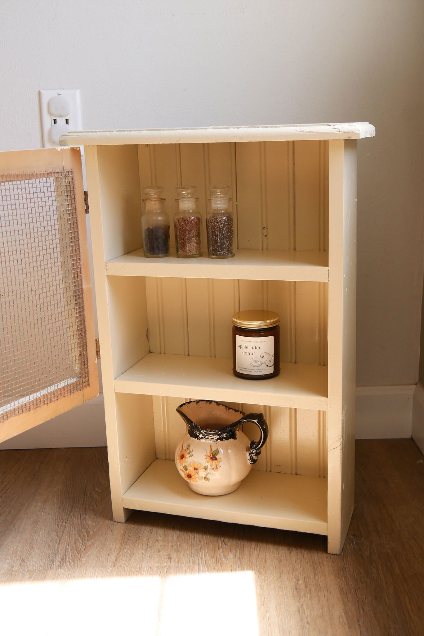 Vintage Ivory Wall Mounted Spice Cabinet, Vintage Wall Cabinet, Vintage White Wall Spice Rack, VIntage Wall Mounted Spice Cabinet, Vintage Farmhouse Wall Cabinet, Vintage Primitive Wall Cabinet, Primitive Spice Cabinet