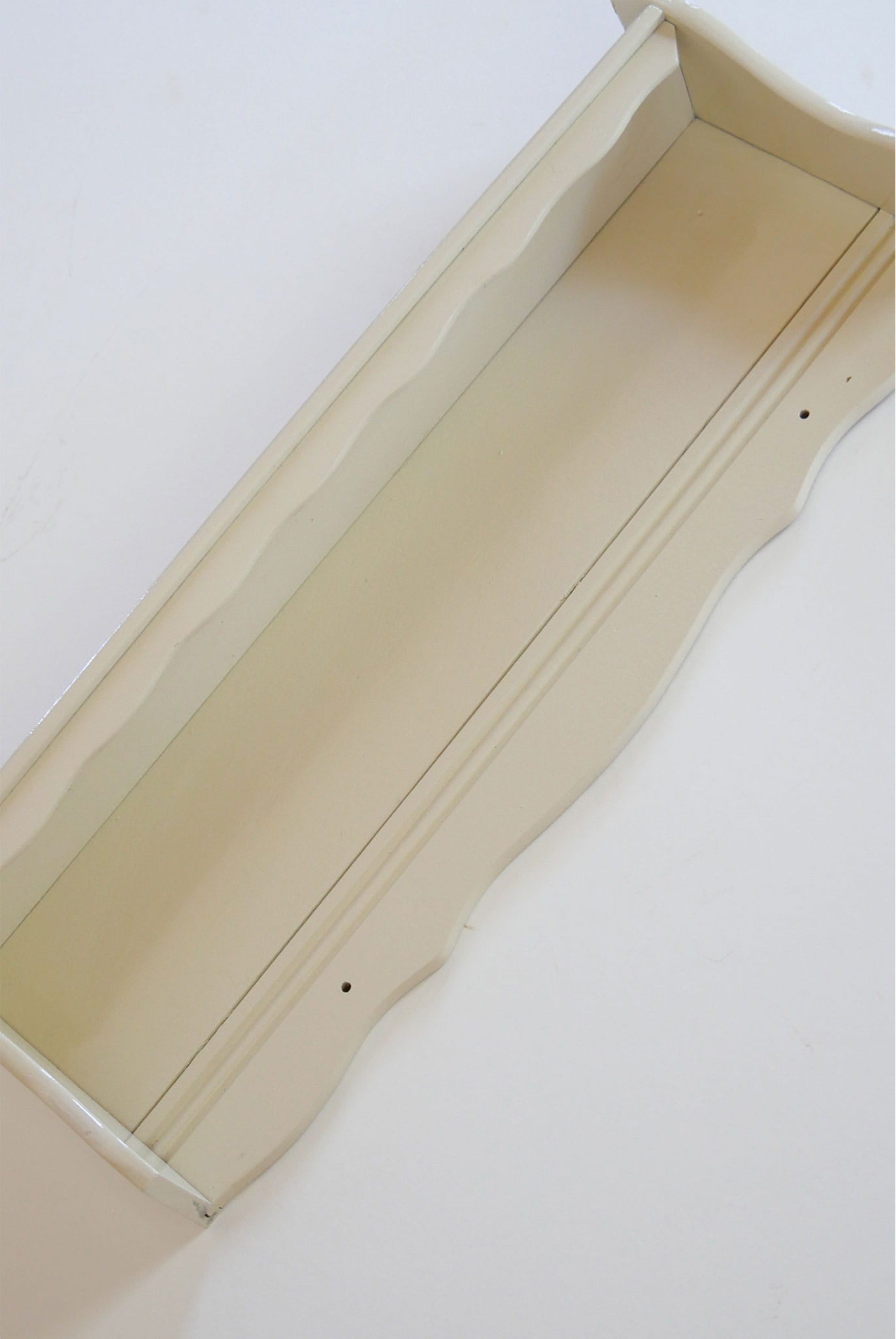 Vintage Ivory Spice Rack Wall Shelf, Cottagecore Spice Rack, Cottagecore Wall Shelf, Vintage Spice Rack, Vintage Cottagecore Decor, Vintage Cottage Decor, Cottagecore Wall Shelf
