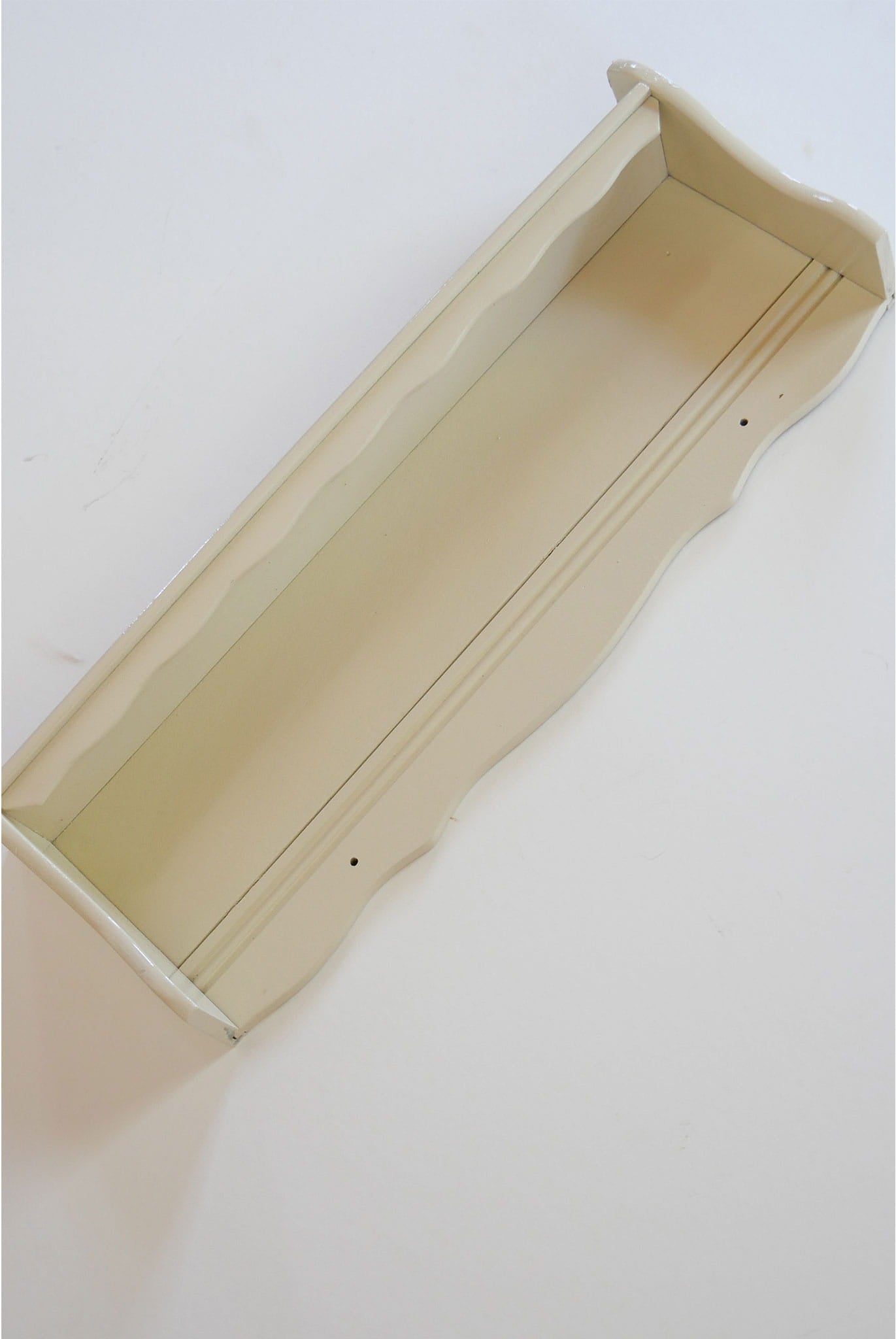 Vintage Ivory Spice Rack Wall Shelf, Cottagecore Spice Rack, Cottagecore Wall Shelf, Vintage Spice Rack, Vintage Cottagecore Decor, Vintage Cottage Decor, Cottagecore Wall Shelf