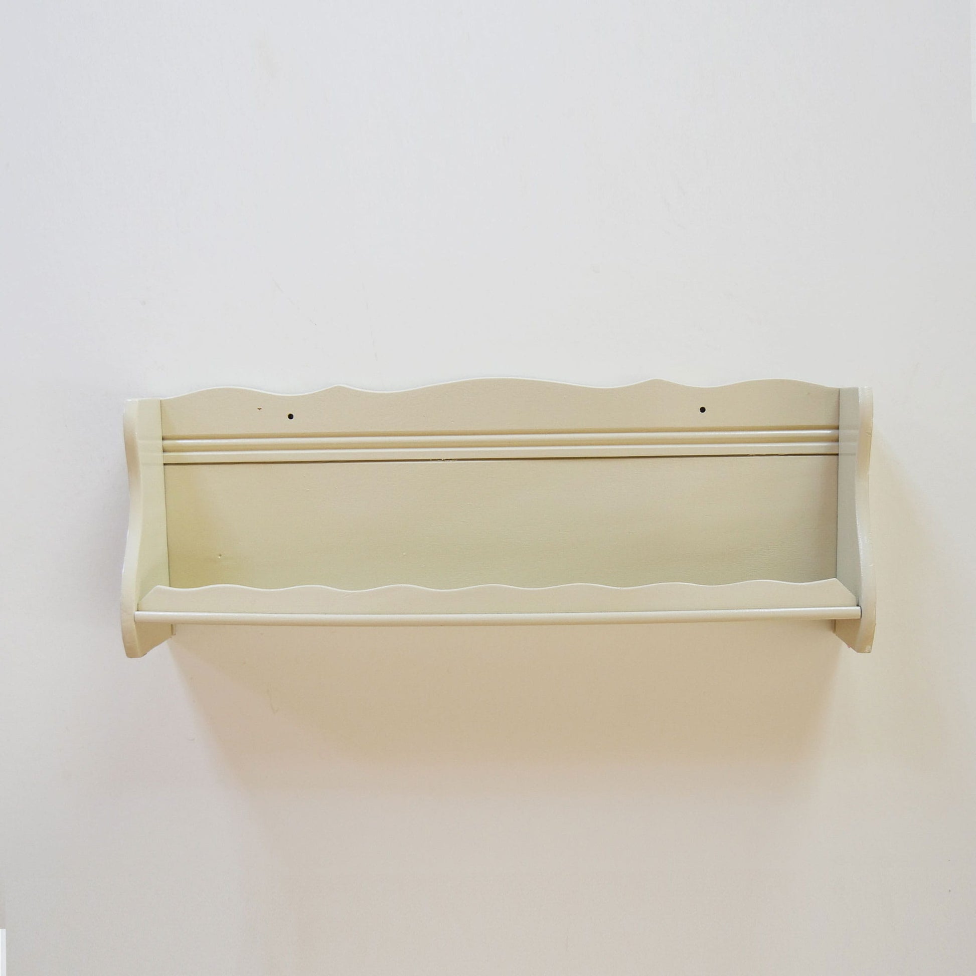 Vintage Ivory Spice Rack Wall Shelf, Cottagecore Spice Rack, Cottagecore Wall Shelf, Vintage Spice Rack, Vintage Cottagecore Decor, Vintage Cottage Decor, Cottagecore Wall Shelf