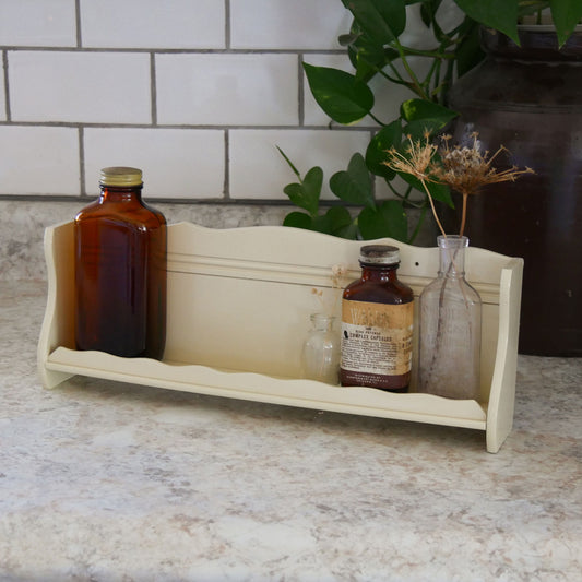 Vintage Ivory Spice Rack Wall Shelf, Cottagecore Spice Rack, Cottagecore Wall Shelf, Vintage Spice Rack, Vintage Cottagecore Decor, Vintage Cottage Decor, Cottagecore Wall Shelf