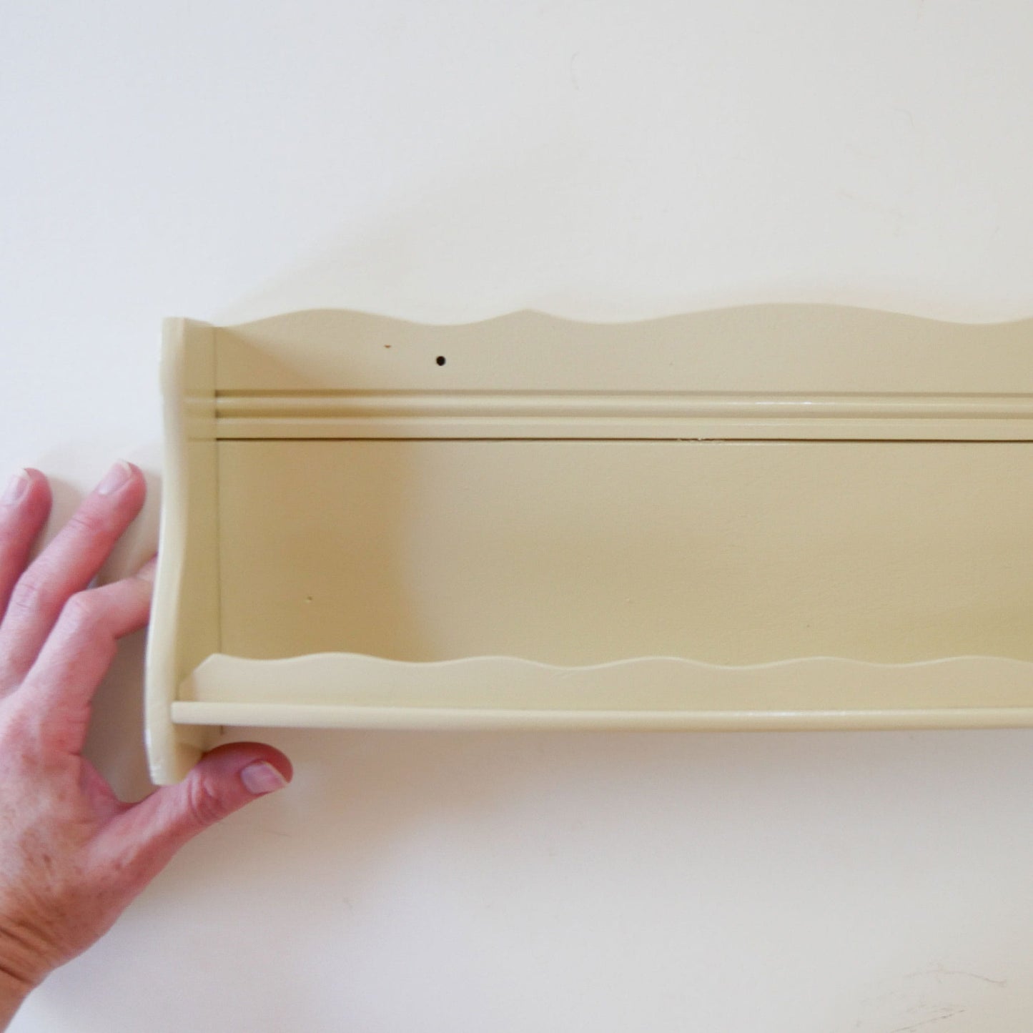 Vintage Ivory Spice Rack Wall Shelf, Cottagecore Spice Rack, Cottagecore Wall Shelf, Vintage Spice Rack, Vintage Cottagecore Decor, Vintage Cottage Decor, Cottagecore Wall Shelf