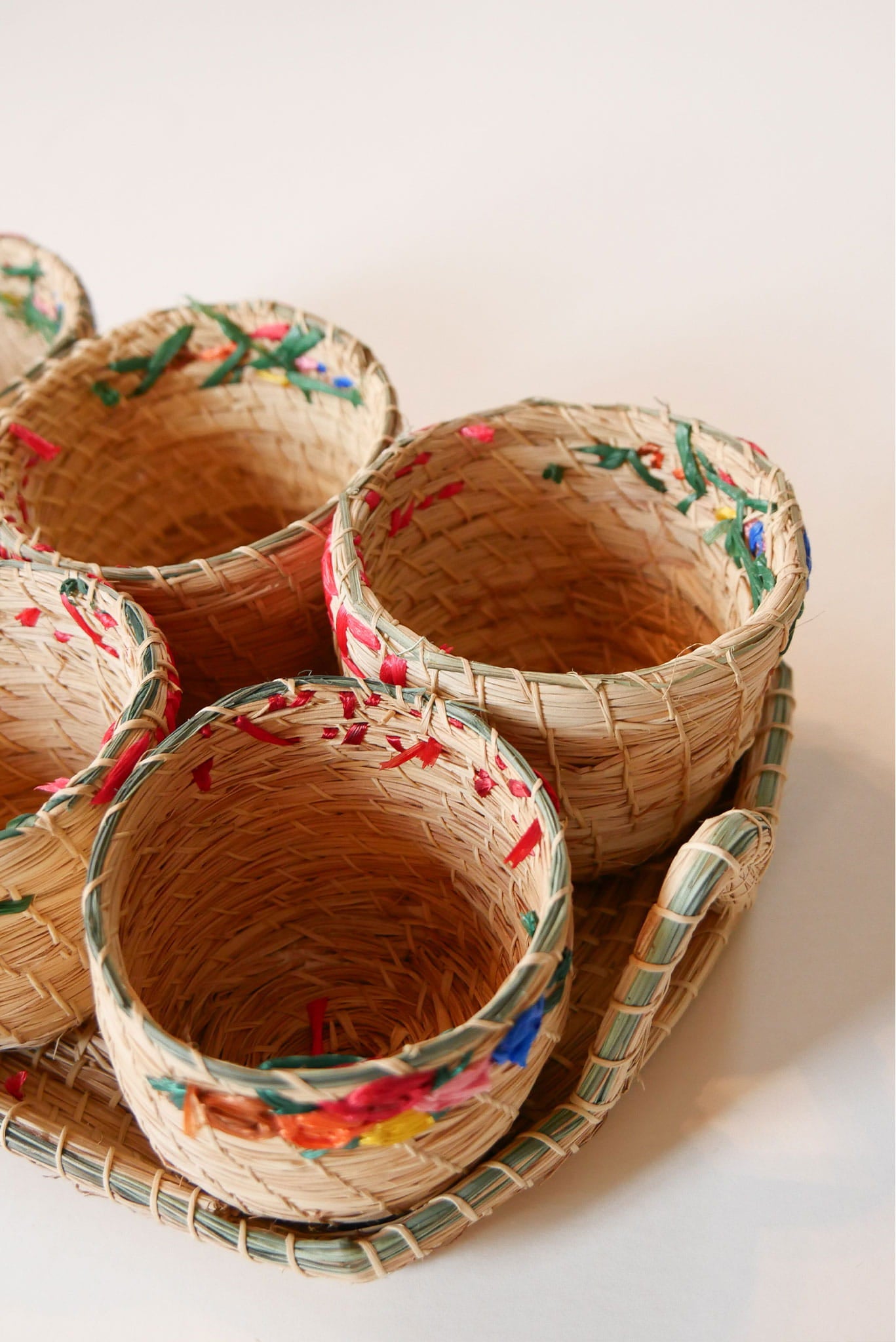 Vintage Tropical Wicker Cups & Tray, Vintage Floral Wicker Cups and tray, Vintage Wicker Cups, Vintage Tropical Decor, Vintage Tropical Serveware