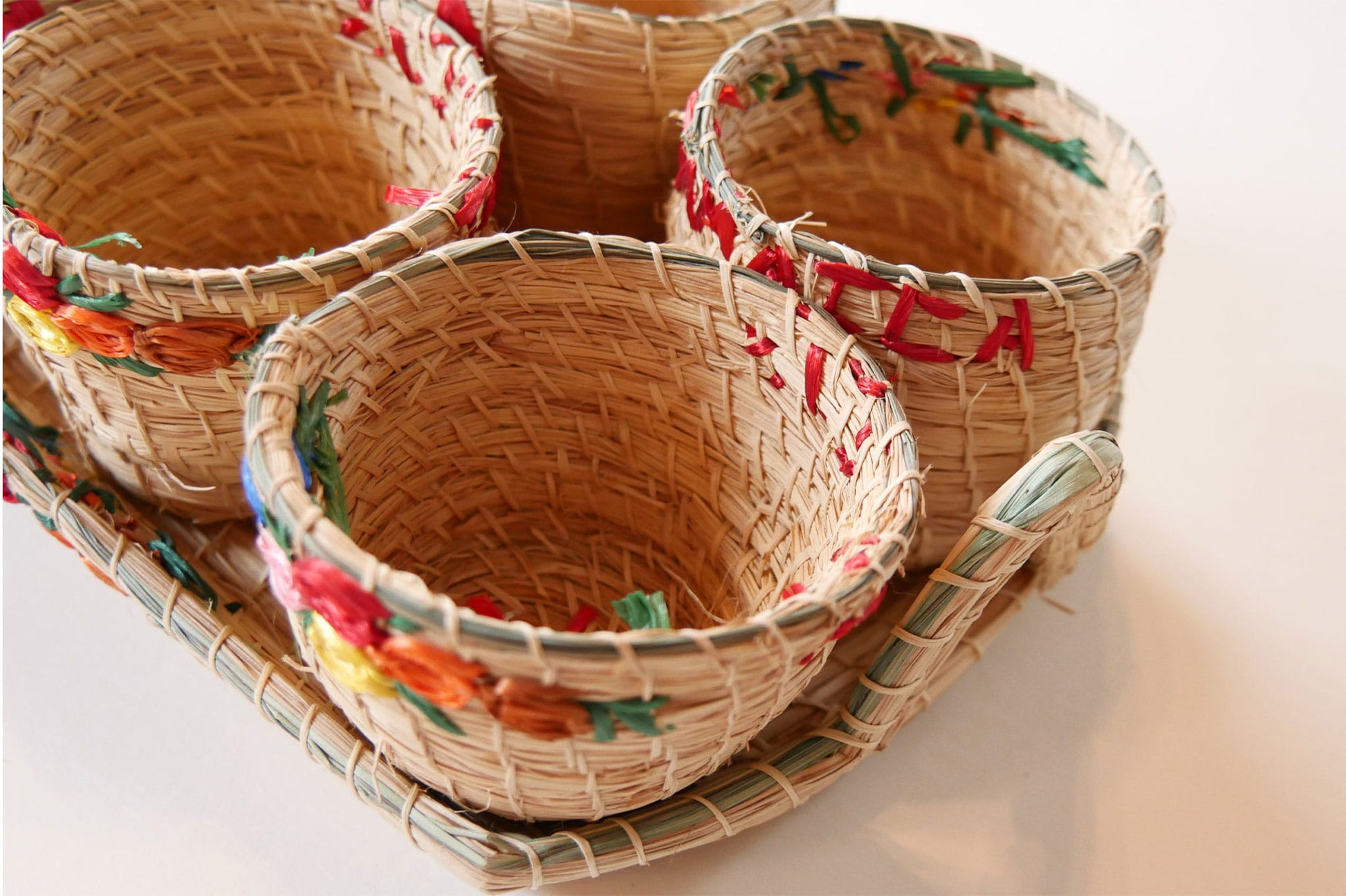 Vintage Tropical Wicker Cups & Tray, Vintage Floral Wicker Cups and tray, Vintage Wicker Cups, Vintage Tropical Decor, Vintage Tropical Serveware