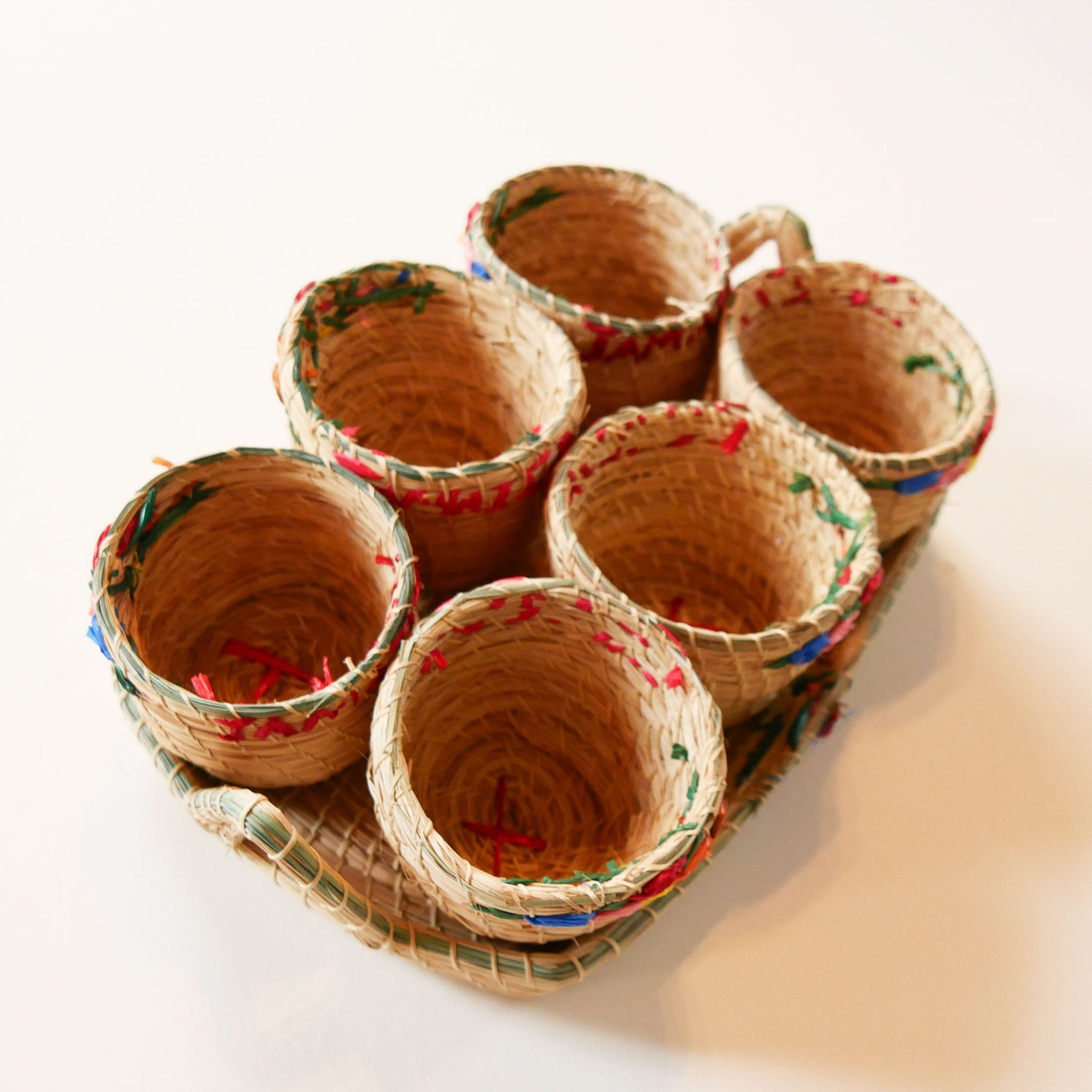 Vintage Tropical Wicker Cups & Tray, Vintage Floral Wicker Cups and tray, Vintage Wicker Cups, Vintage Tropical Decor, Vintage Tropical Serveware