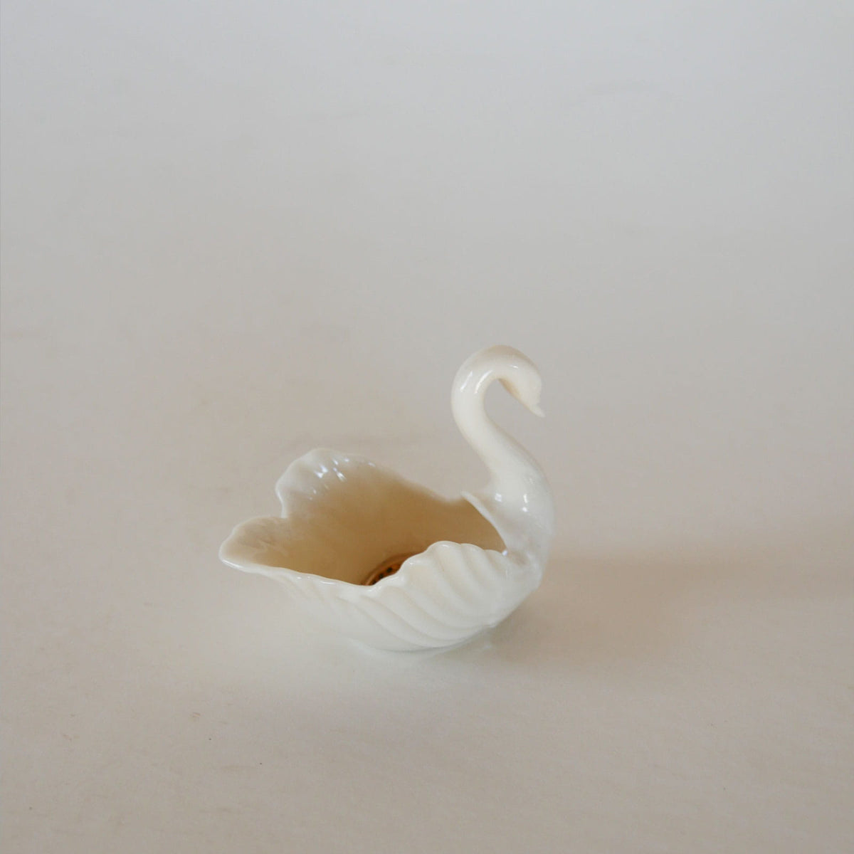Vintage Lenox Porcelain Ivory Swam Trinket Dish, Vintage Lenox Porcelain Dish, Vintage Porcelain Trinket Dish, Vintage Swan Dish, Vintage Swan Trinket Dish