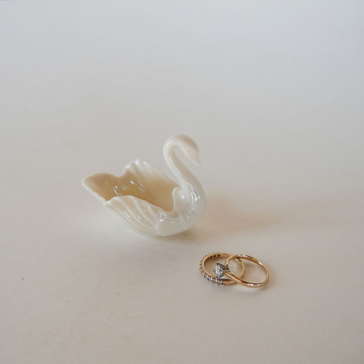 Vintage Lenox Porcelain Ivory Swam Trinket Dish, Vintage Lenox Porcelain Dish, Vintage Porcelain Trinket Dish, Vintage Swan Dish, Vintage Swan Trinket Dish