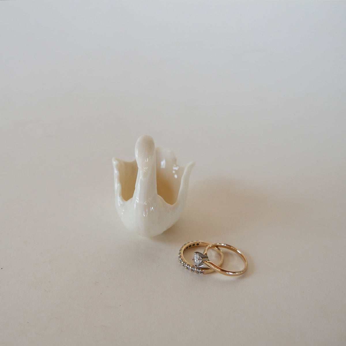Vintage Lenox Porcelain Ivory Swam Trinket Dish, Vintage Lenox Porcelain Dish, Vintage Porcelain Trinket Dish, Vintage Swan Dish, Vintage Swan Trinket Dish