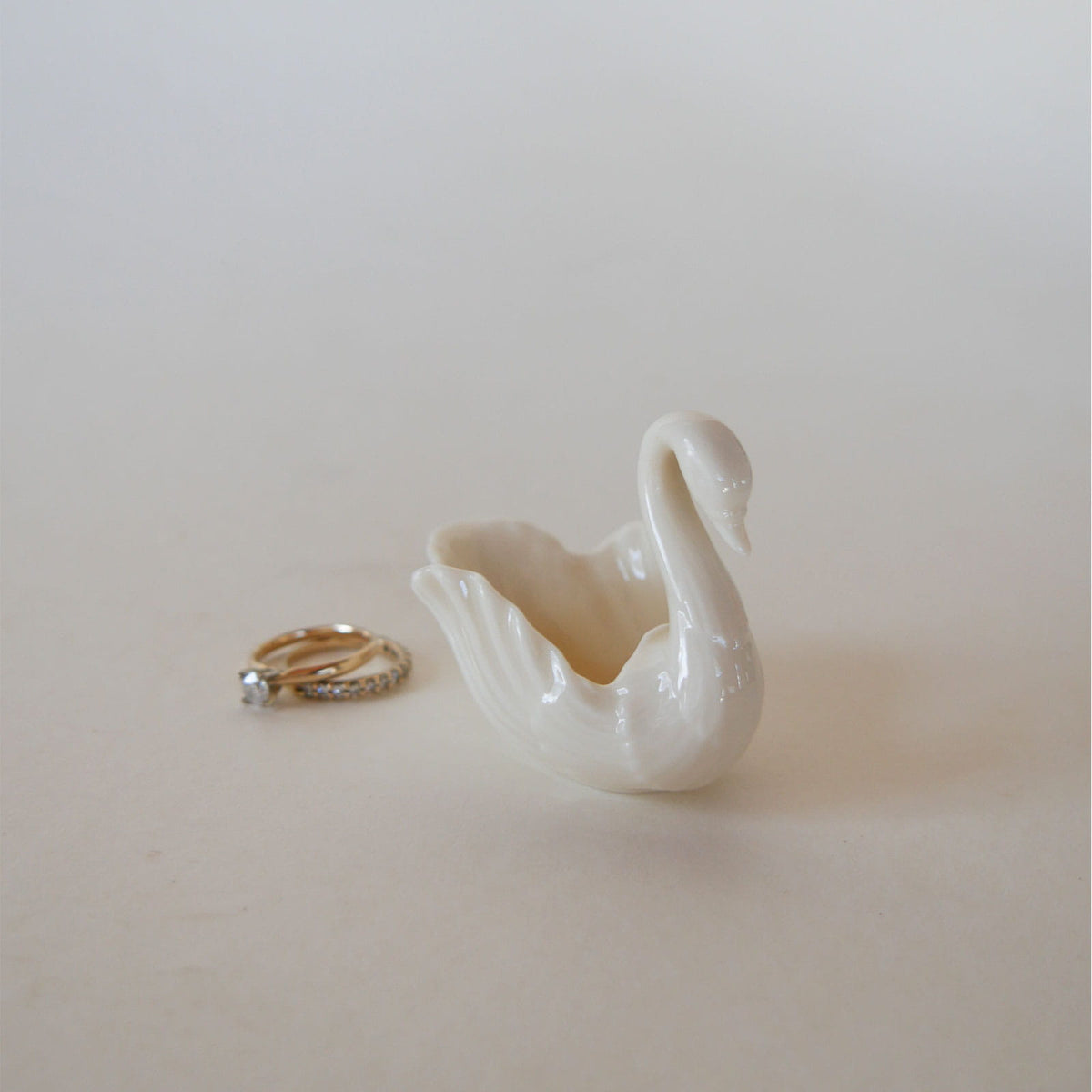 Vintage Lenox Porcelain Ivory Swam Trinket Dish, Vintage Lenox Porcelain Dish, Vintage Porcelain Trinket Dish, Vintage Swan Dish, Vintage Swan Trinket Dish