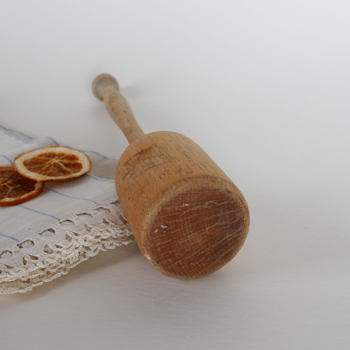 Vintage Light Wood Masher, Primitive Kitchen Decor, Vintage Wood Masher, Vintage Kitchen Decor