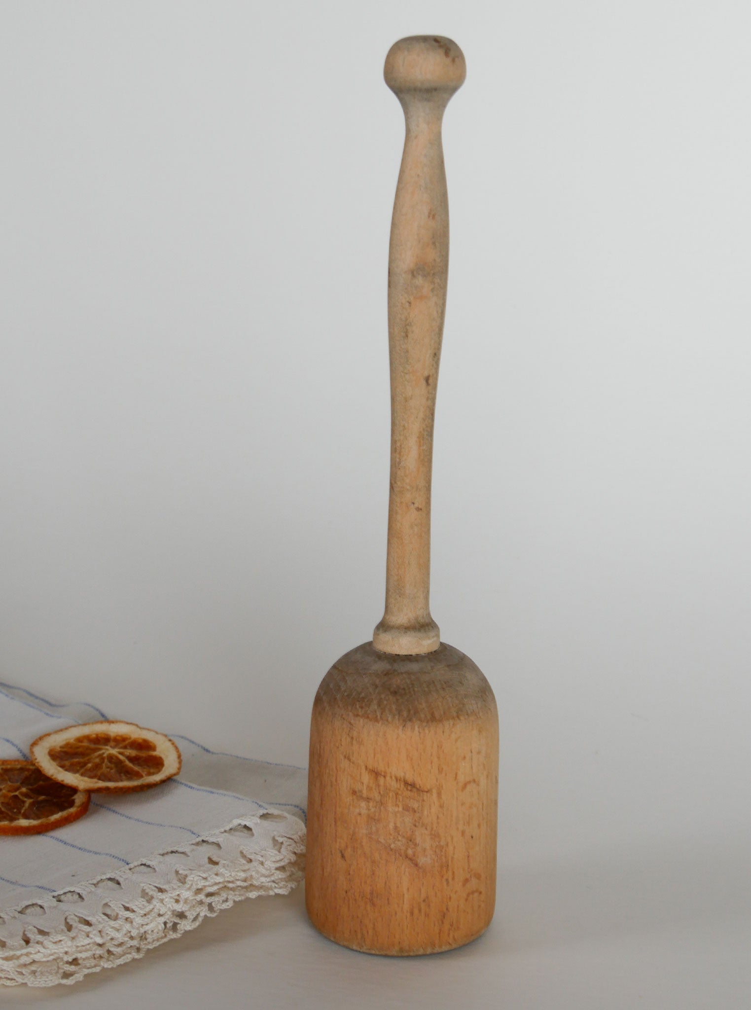 Vintage Light Wood Masher, Primitive Kitchen Decor, Vintage Wood Masher, Vintage Kitchen Decor