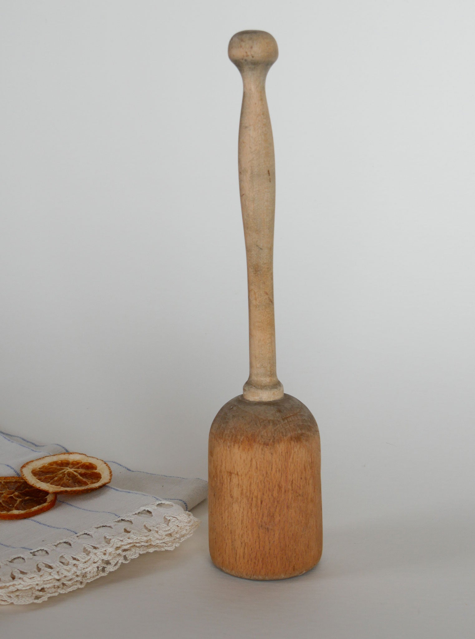 Vintage Light Wood Masher, Primitive Kitchen Decor, Vintage Wood Masher, Vintage Kitchen Decor