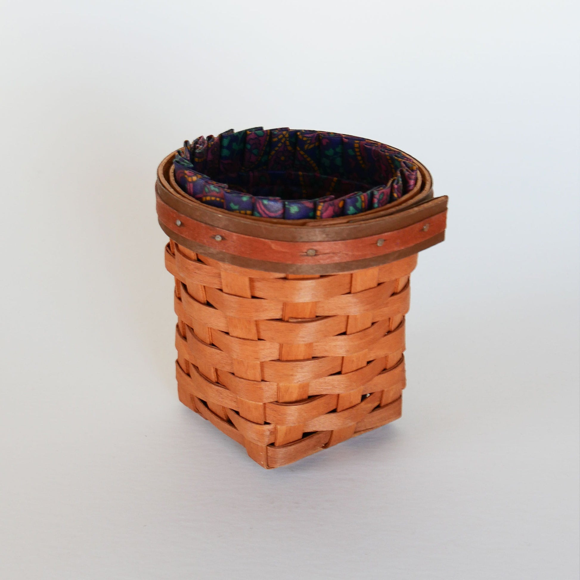 Longaberger Spoon Basket with Liner, Vintage Longaberger Spoon Basket, Vintage Longaberger Small Basket, Vintage Round Longaberger Pen Basket, Vintage Wicker Desk Basket