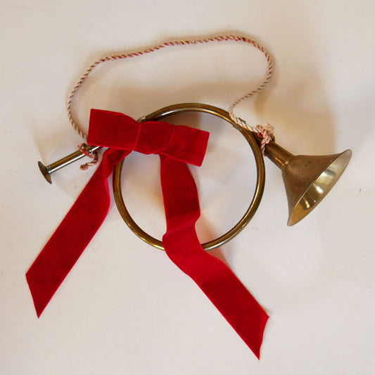 Vintage Brass French Horn, Vintage Holiday Horn, Vintage Brass Horn Decor