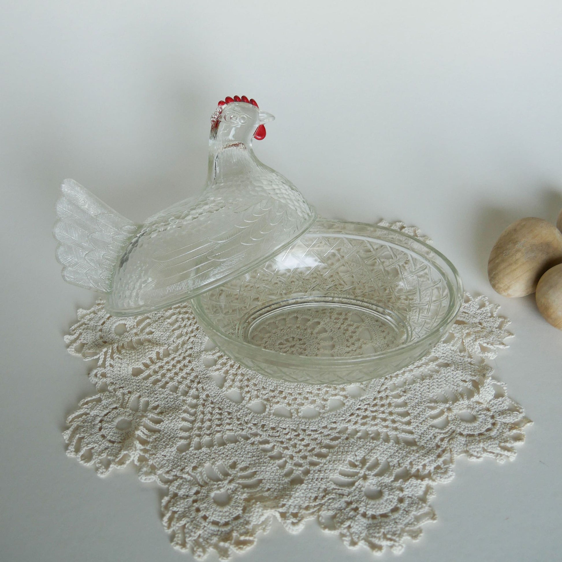 Vintage Clear Glass Nesting Chicken, Medium, Vintage Glass Nesting Hen, Vintage Farmhouse Decor, Vintage Farmhouse Kitchen Decor