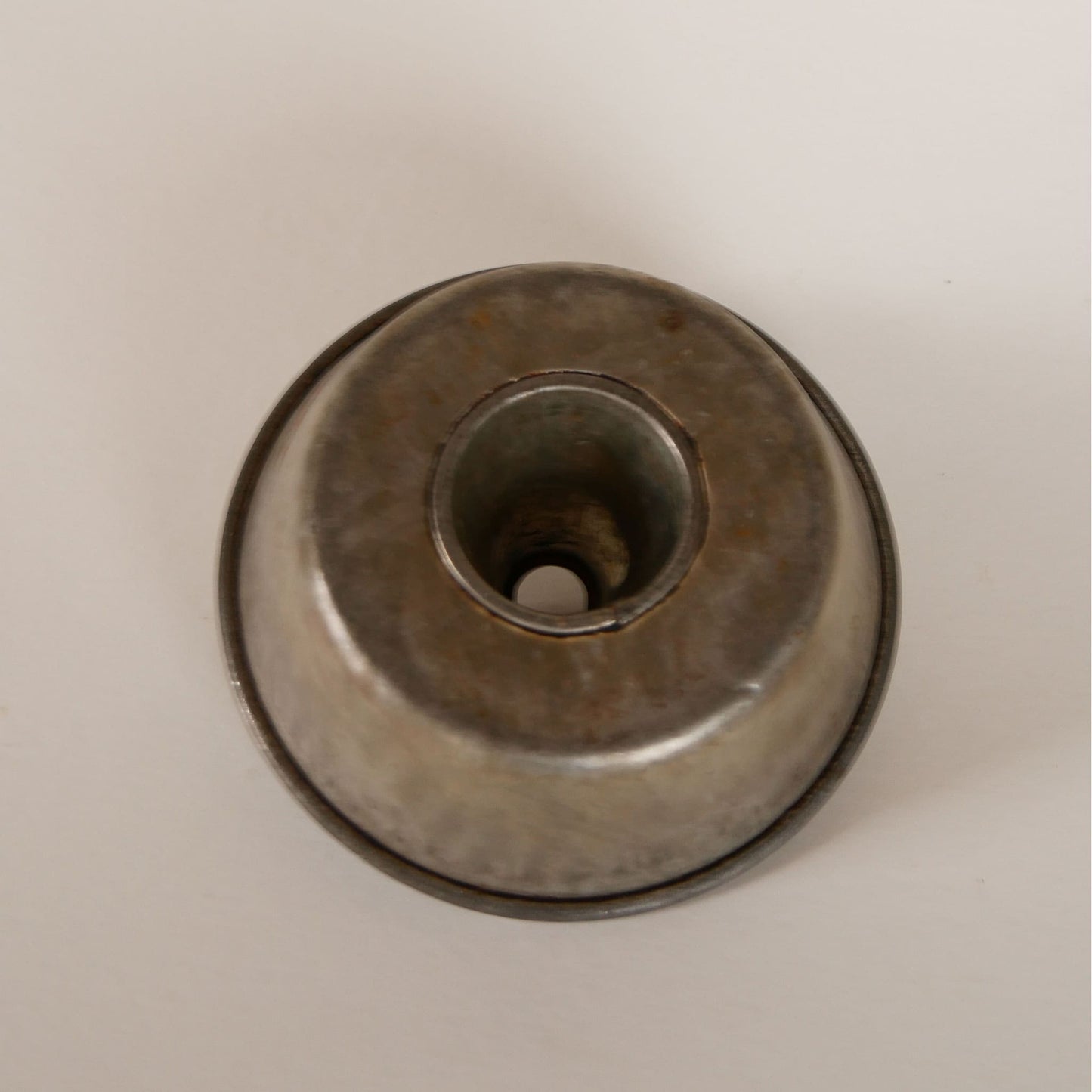 Small Vintage Metal Bundt Pan, Vintage Farmhouse Kitchen Decor, Vintage Kitchen Pan, Vintage Metal Bundt Pan