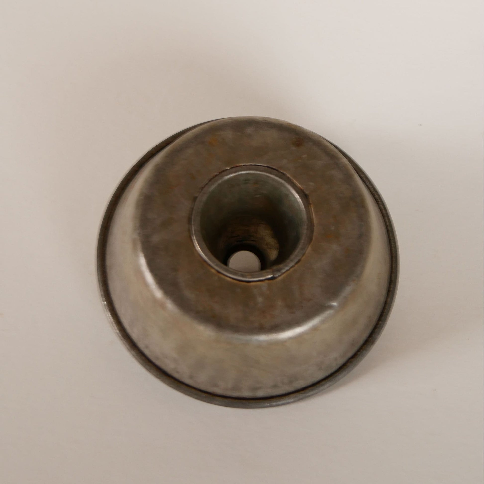 Small Vintage Metal Bundt Pan, Vintage Farmhouse Kitchen Decor, Vintage Kitchen Pan, Vintage Metal Bundt Pan