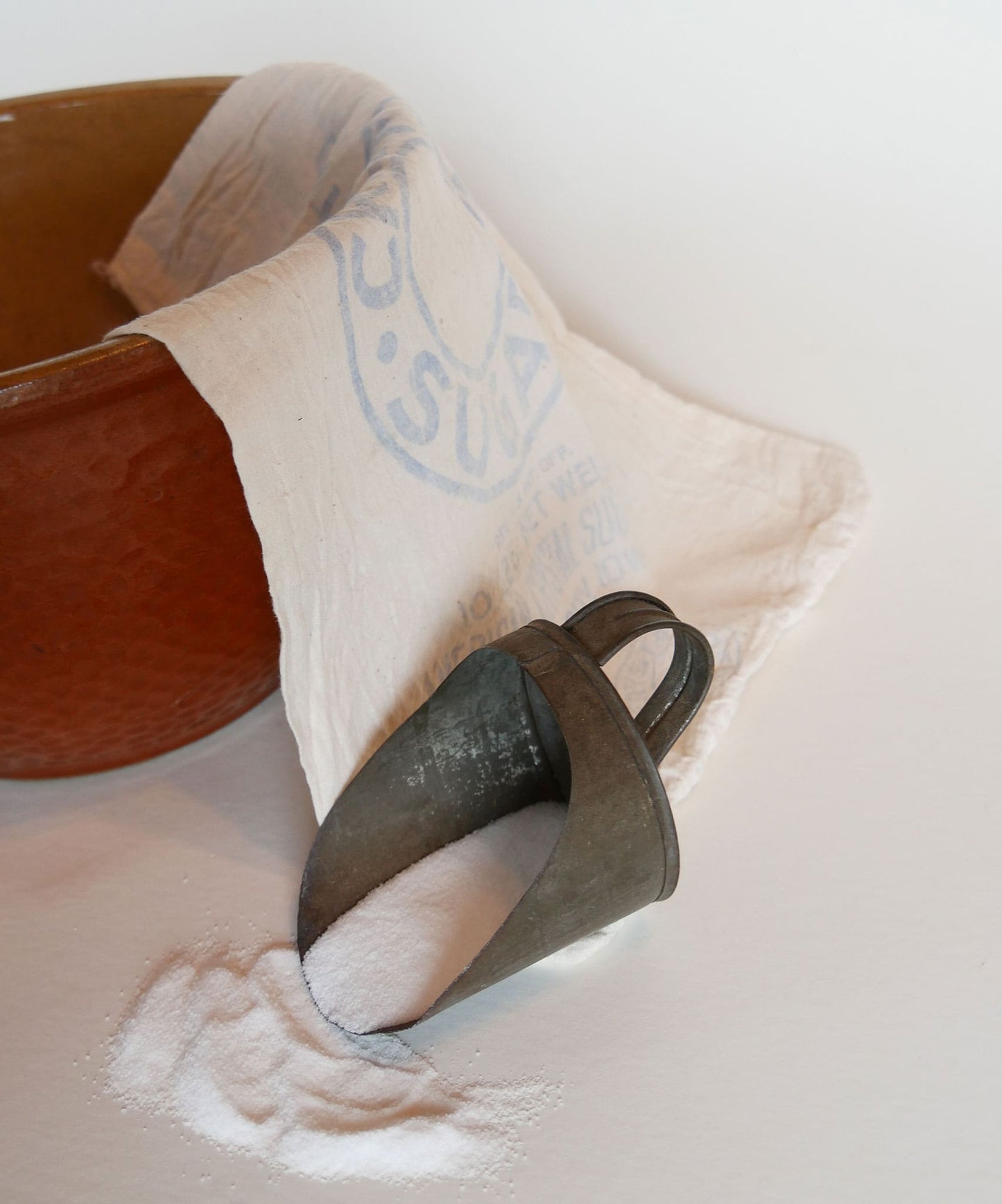 Vintage Metal Scoop Vintage Farmhouse Kitchen Decor Vintage Primitive Kitchen Decor Vintage Scoop 