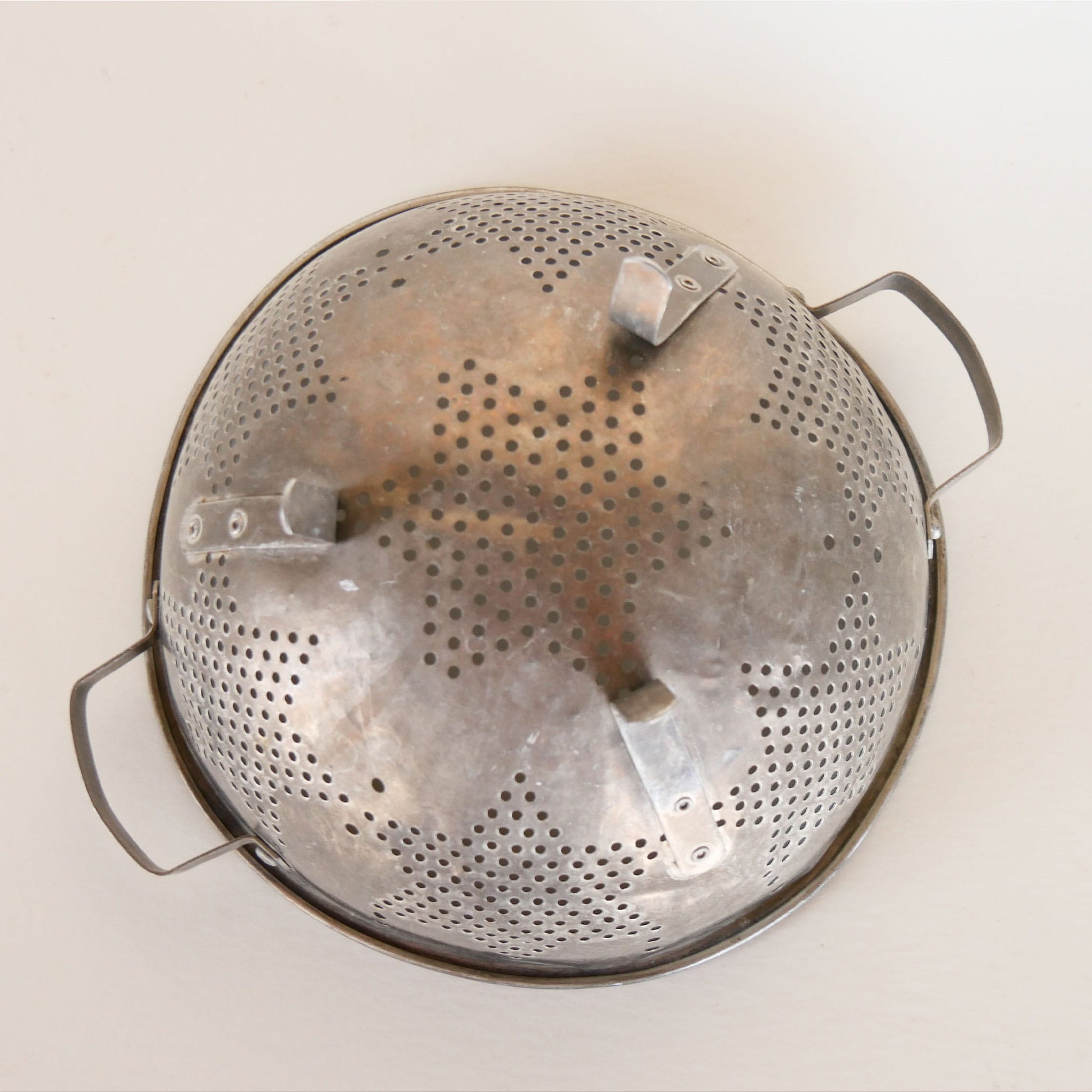 Vintage Metal Star Shaped Colander, Vintage Metal Colander, Vintage Kitchen Decor, Vintage Farmhouse Kitchen, Farmhose Kitchen Utensils, Vintage Kitchen Wall Decor, Vintage Colander