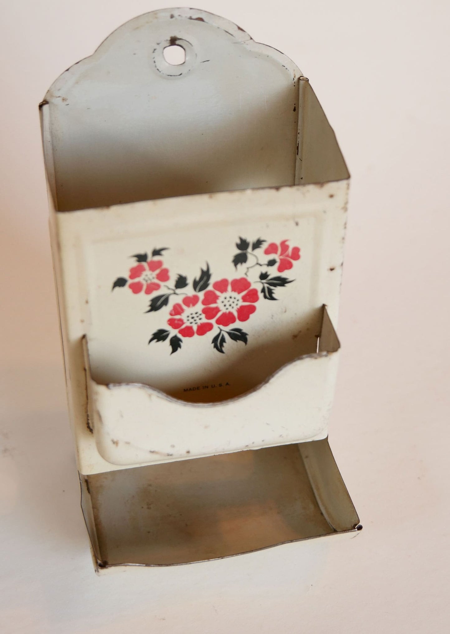 Vintage Hall Red Poppy Metal Wall-Mounted Match Holder, Vintage Matchbox holder
