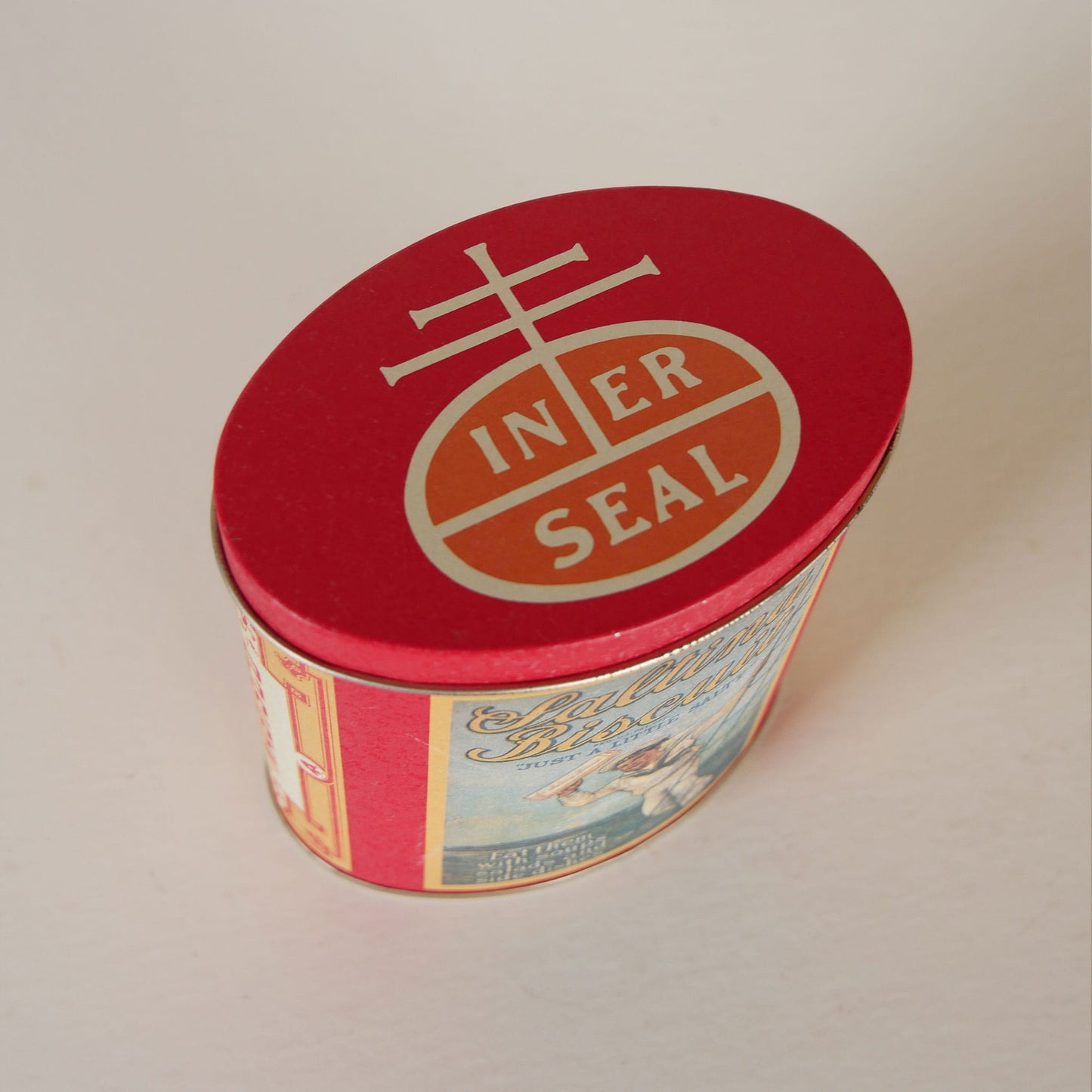 Vintage Nabisco Biscuit Oval Red Tin Canister, Vintage Cracker Tin, Vintage Crack Tin Canister, Vintage Nabisco Tin Canister, Vintage Nabisco Crack Tin