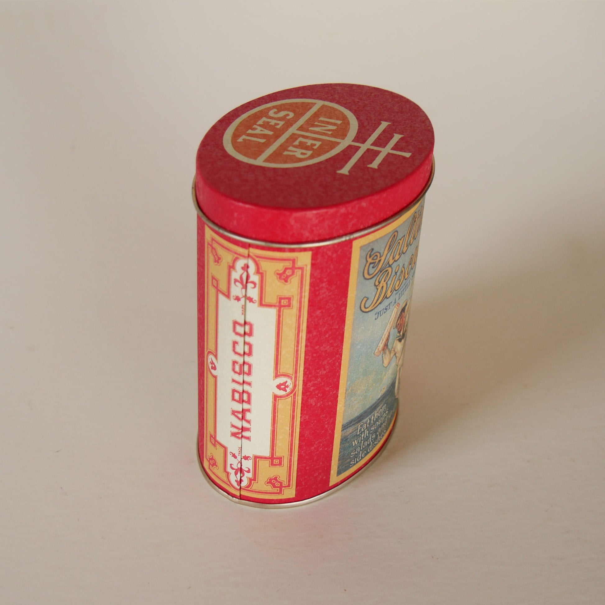 Vintage Nabisco Biscuit Oval Red Tin Canister, Vintage Cracker Tin, Vintage Crack Tin Canister, Vintage Nabisco Tin Canister, Vintage Nabisco Crack Tin