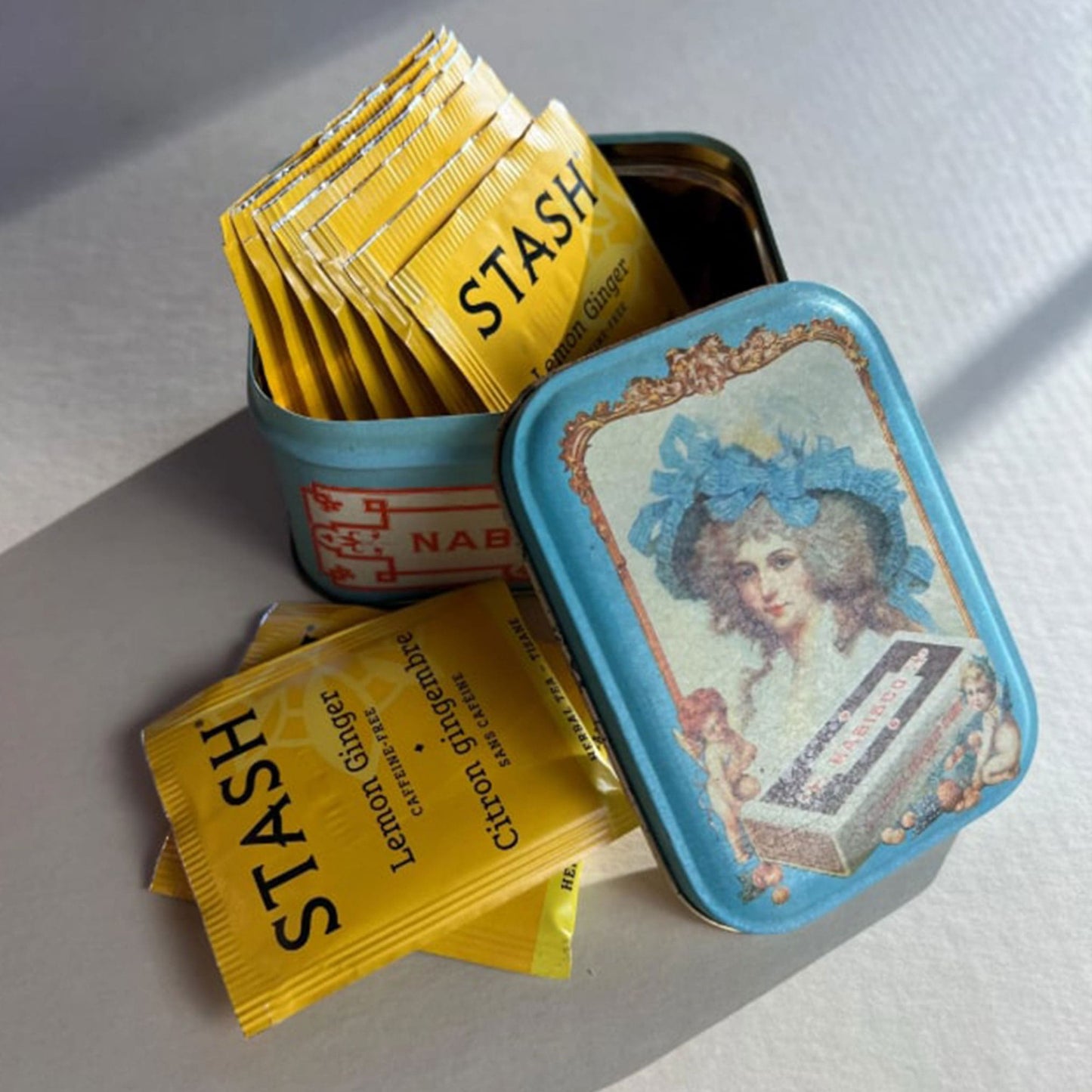 Vintage-Nabisco-Tin-with-Lid-Vintage-Home-Decor 4