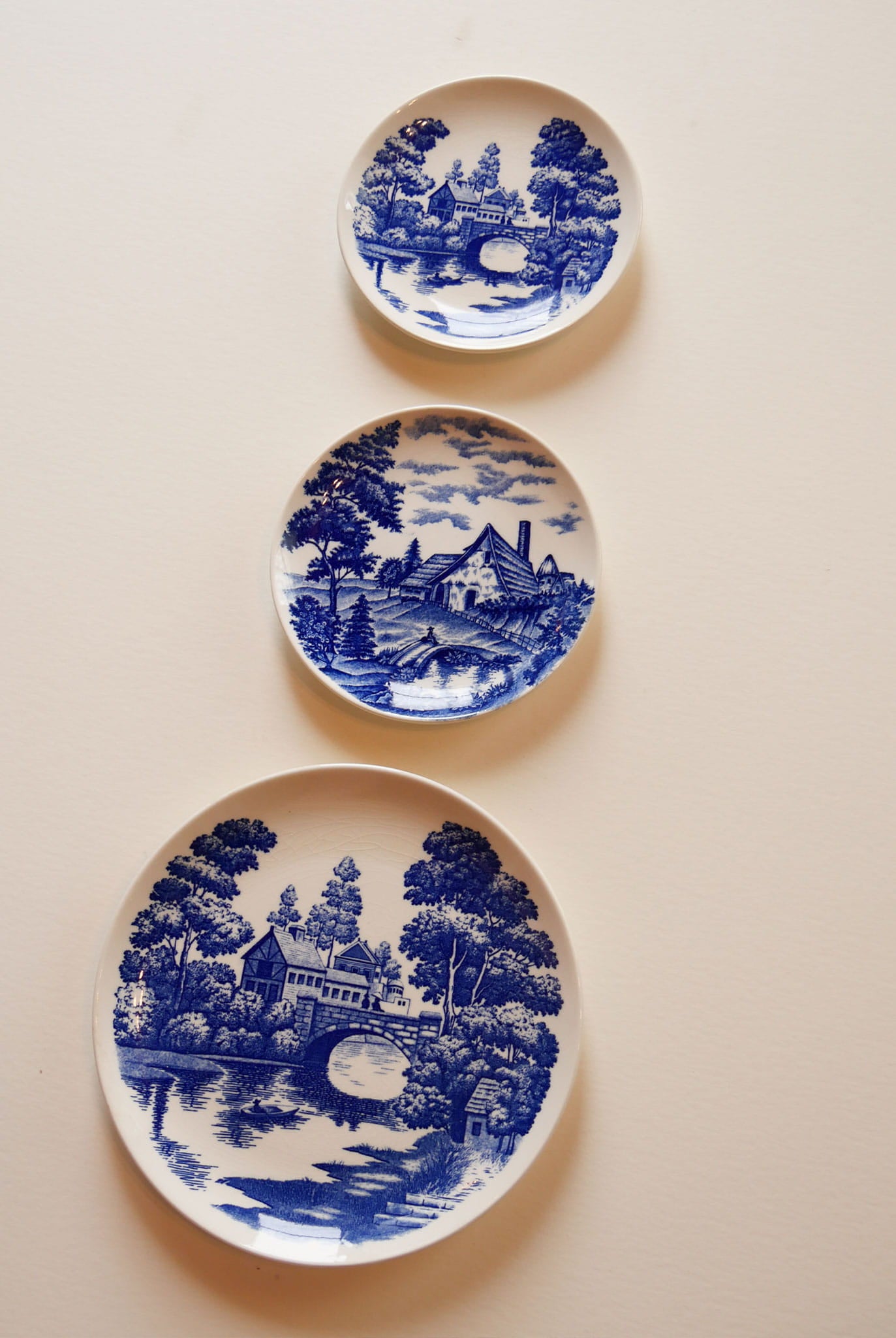 Vintage Blue and White Plate Wall Set, Blue and White Japanese Plates, Vintage Blue and White Plate Wall, Vintage Plate Wall, Vintage Decorative Plate Wall, Blue and White Decorative Plate Wall