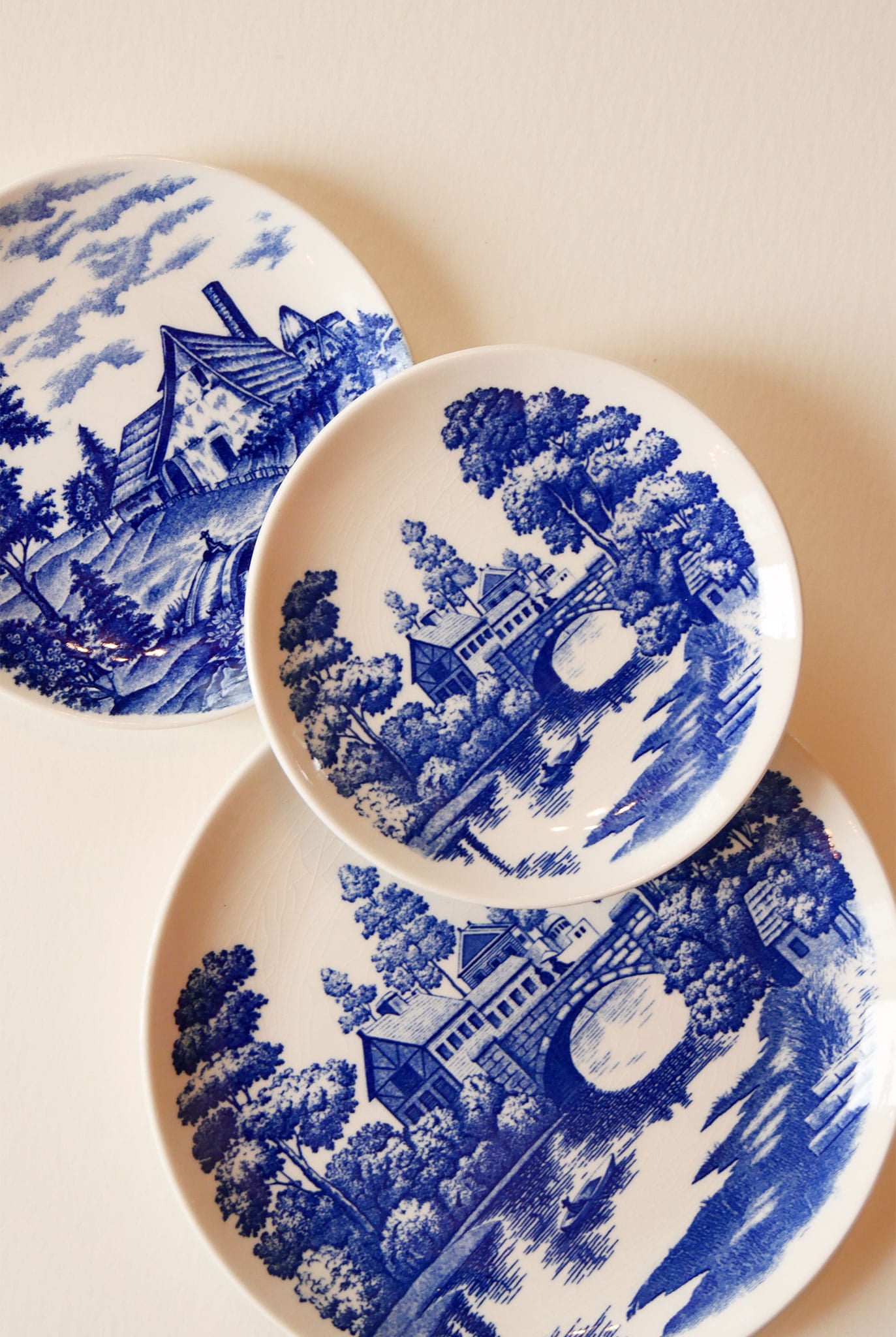 Vintage Blue and White Plate Wall Set, Blue and White Japanese Plates, Vintage Blue and White Plate Wall, Vintage Plate Wall, Vintage Decorative Plate Wall, Blue and White Decorative Plate Wall