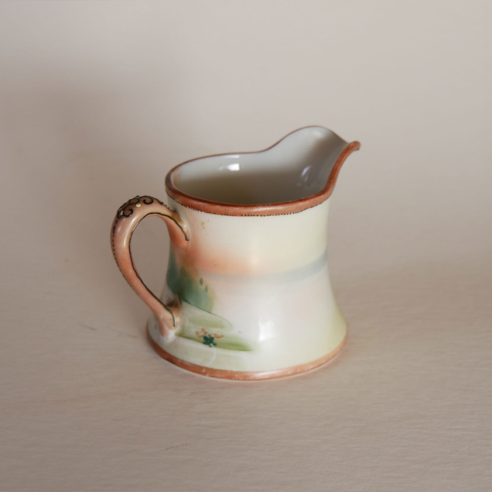 Vintage Nippon Porcelain Hand Painted Creamer, Vintage Oriental Creamer, Vintage Hand Painted Creamer, Vintage Japan Hand Painted Creamer, Vintage Porcelain Cream, Japan Hand Painted Creamer, Vintage Japan Porcelain