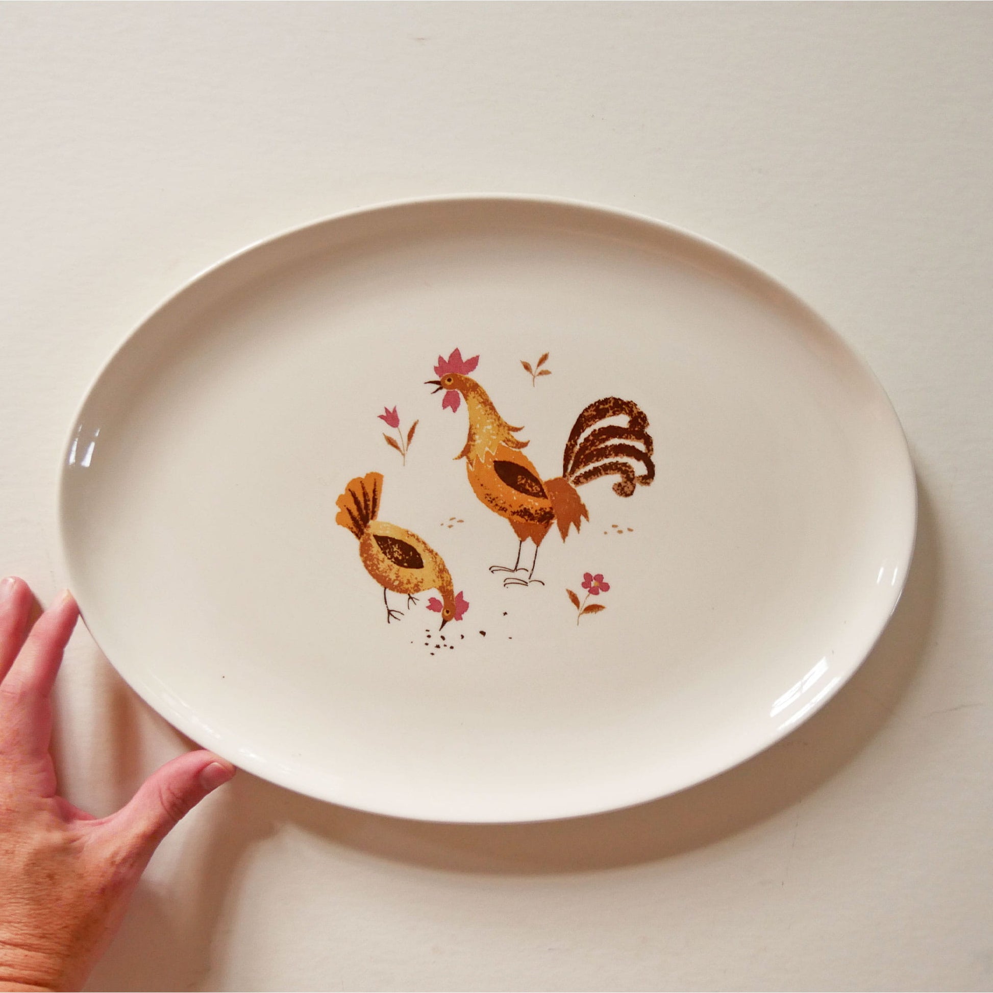 Vintage Oval Rooster & Hen Serving Platter, Farmhouse PLates, Vintage Farmhouse Decor, Vintage Farmhouse Plates, Vintage Farmhouse Plate Wall, Vintage Cottage Farm Wall Decor, Vintage Rooster Decor, Vintage Rooster Plate, Vintage Hen Plate