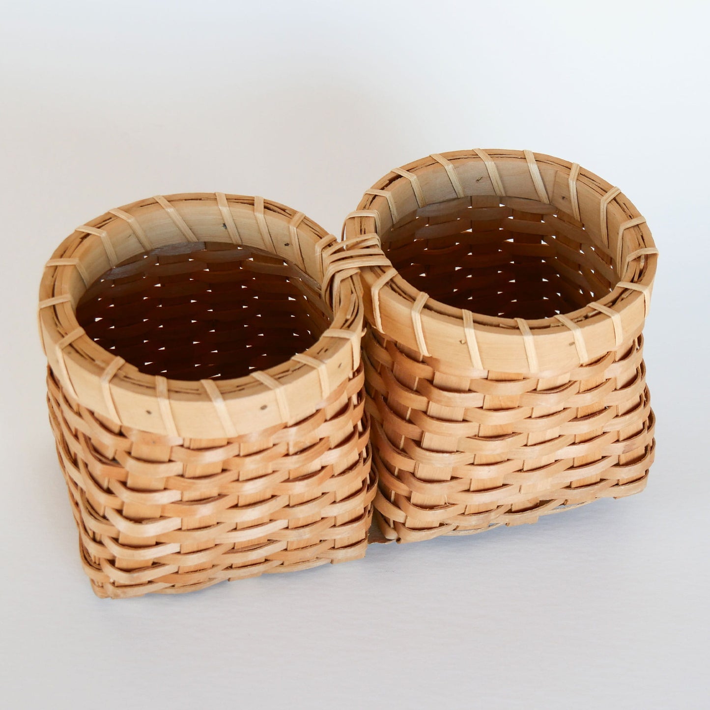 Vintage Peanut Basket, Wicker Peanut Basket, Vintage Basket Decor, Vintage Home Decor, Vintage Wicker Decor, Farmhouse Baskets, Boho Baskets, Light Wicker Double Sided Basket